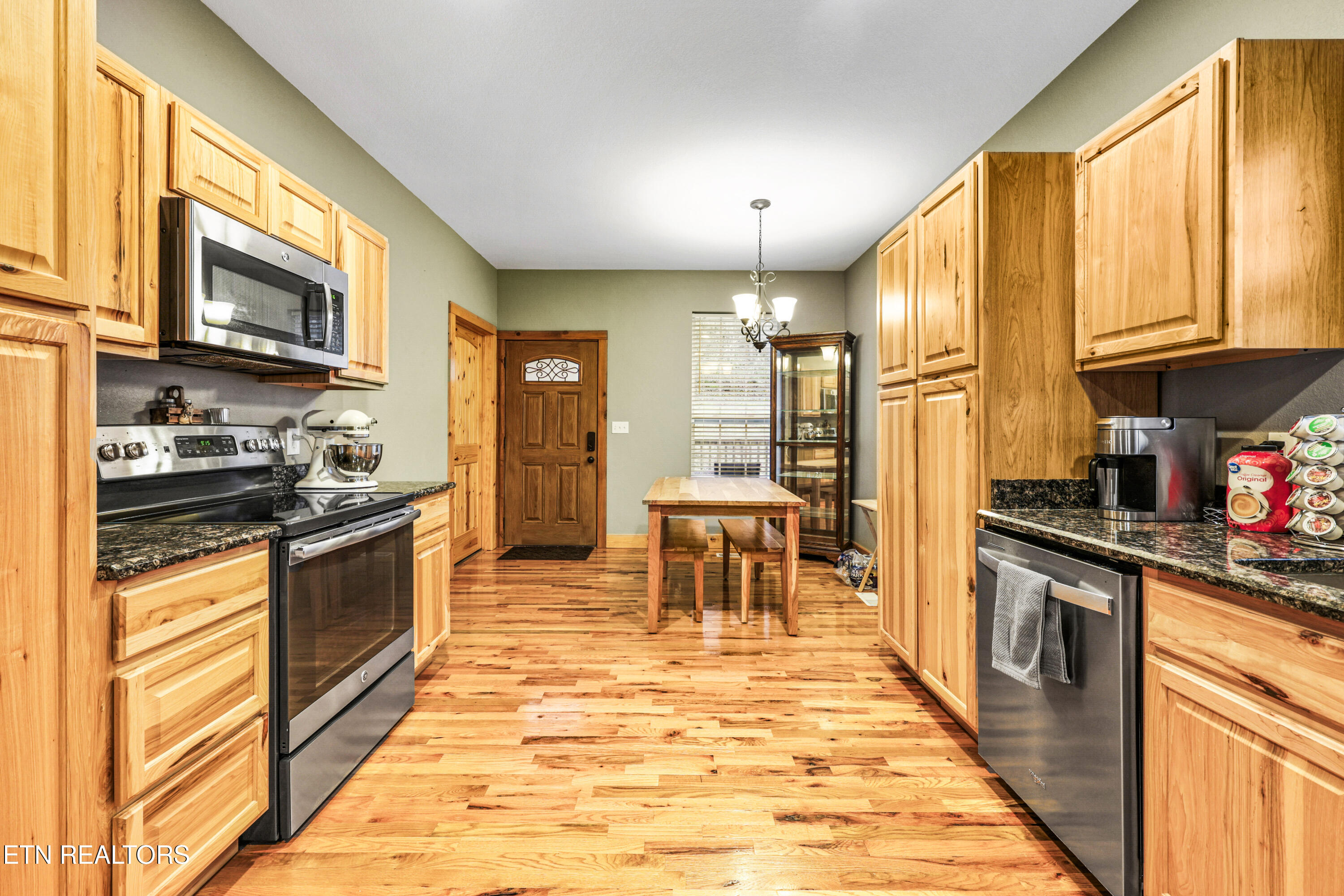 4876 Pearl Valley Road Sevierville TN 37876