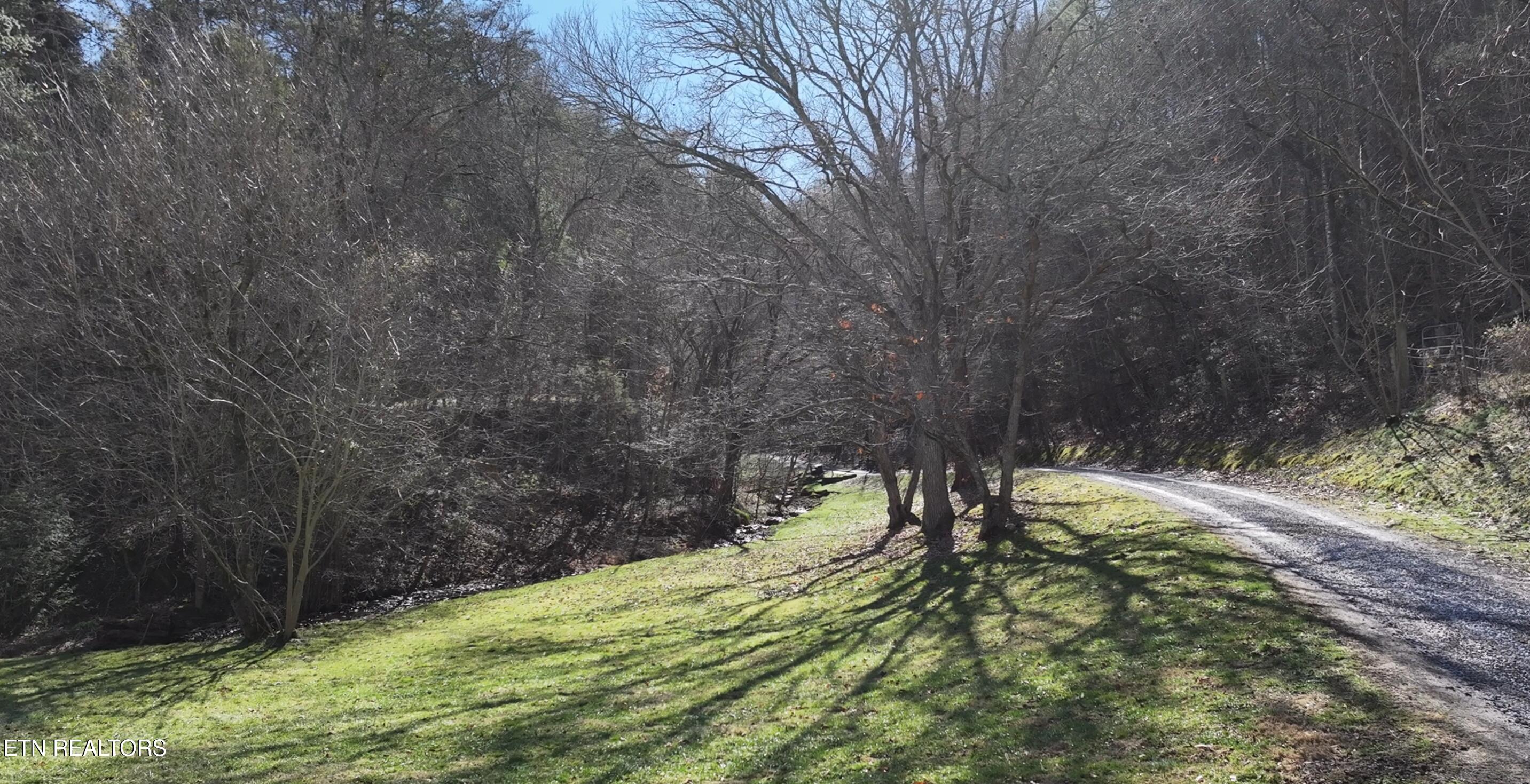 4876 Pearl Valley Road Sevierville TN 37876