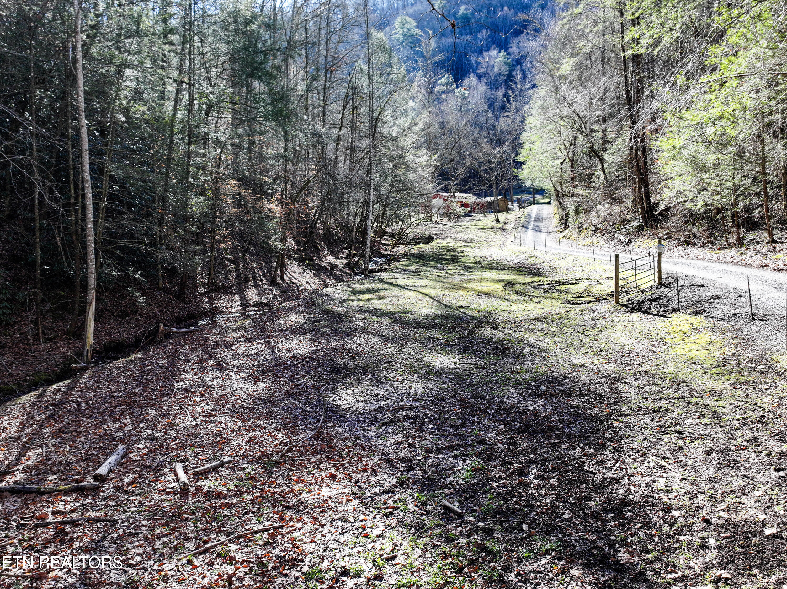 4876 Pearl Valley Road Sevierville TN 37876