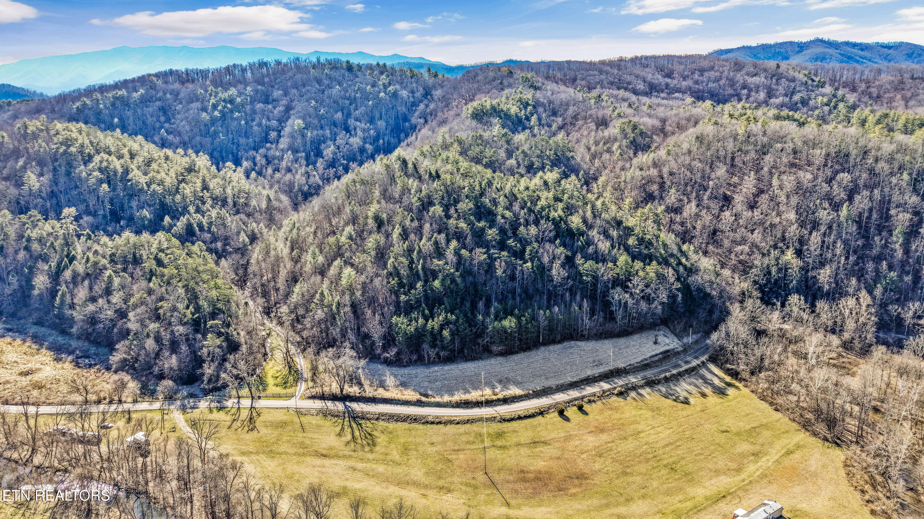 4876 Pearl Valley Road Sevierville TN 37876