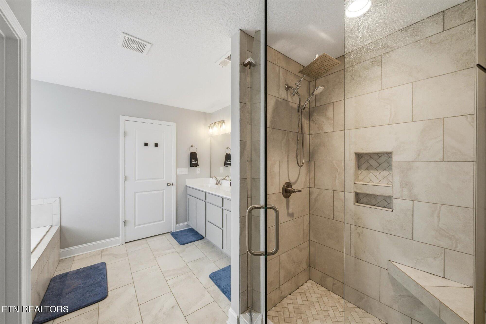 2162 Tributary Drive Sevierville TN 37876
