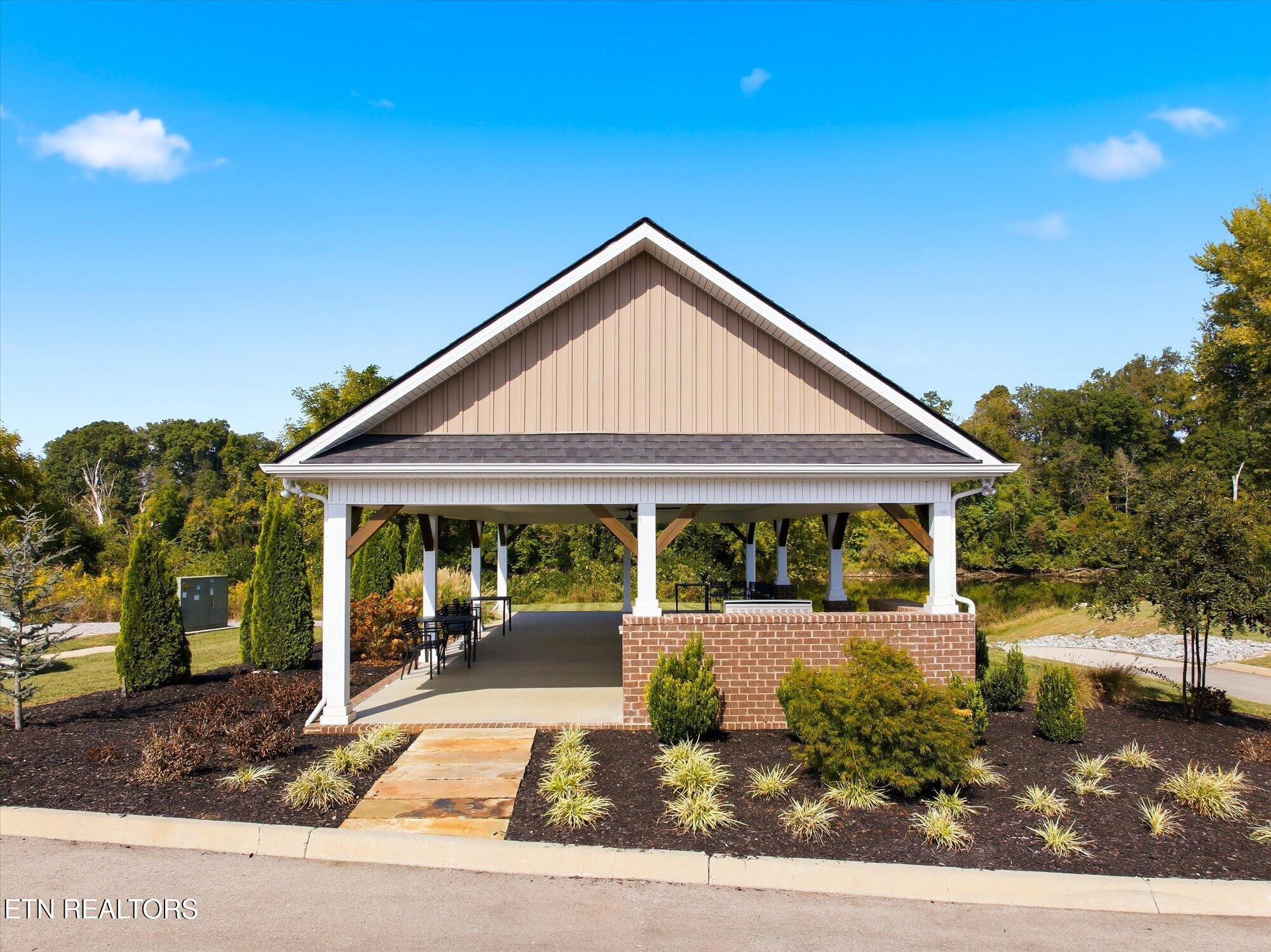 2162 Tributary Drive Sevierville TN 37876