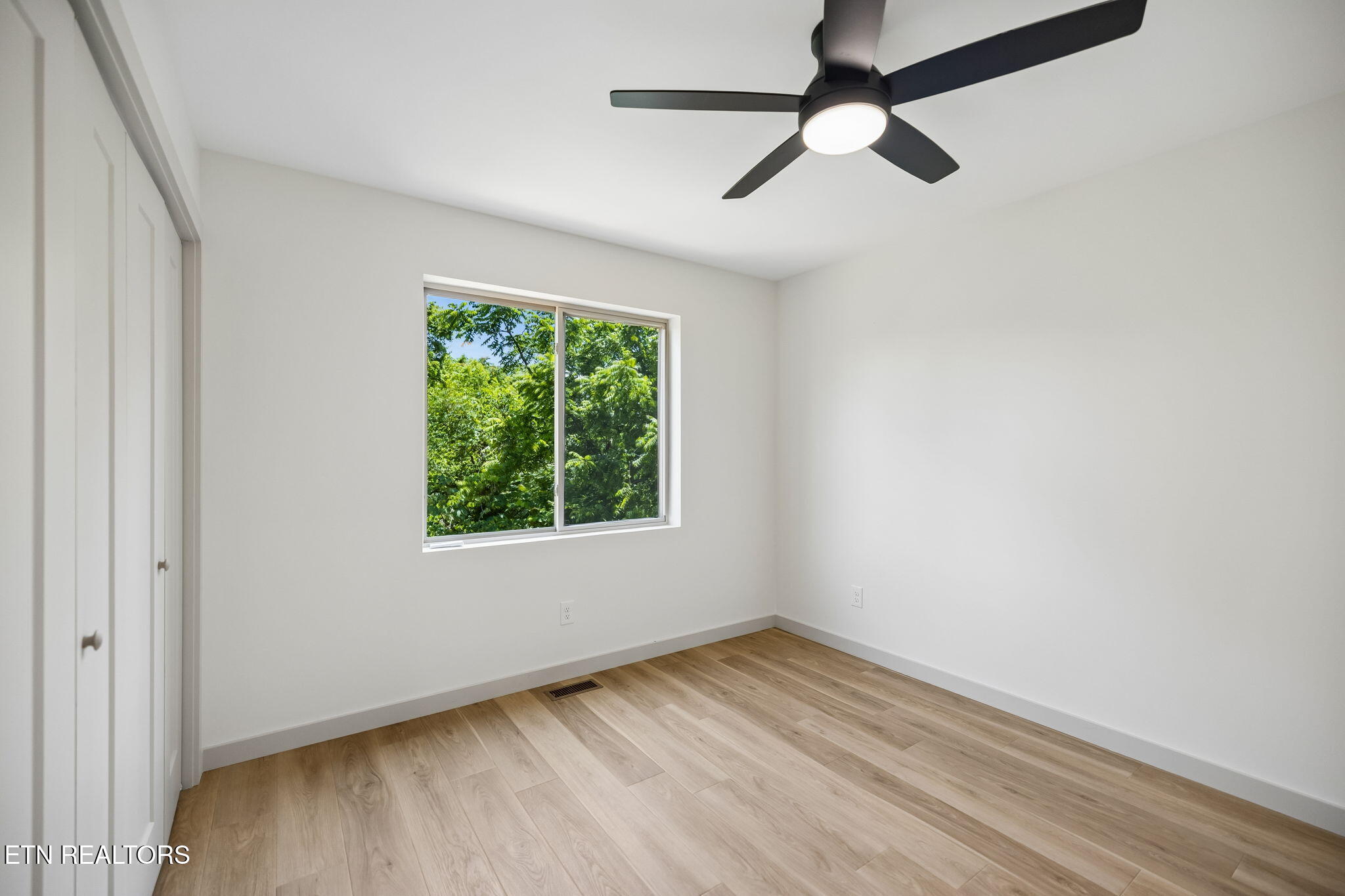 1614 Rugby Avenue Knoxville TN 37920