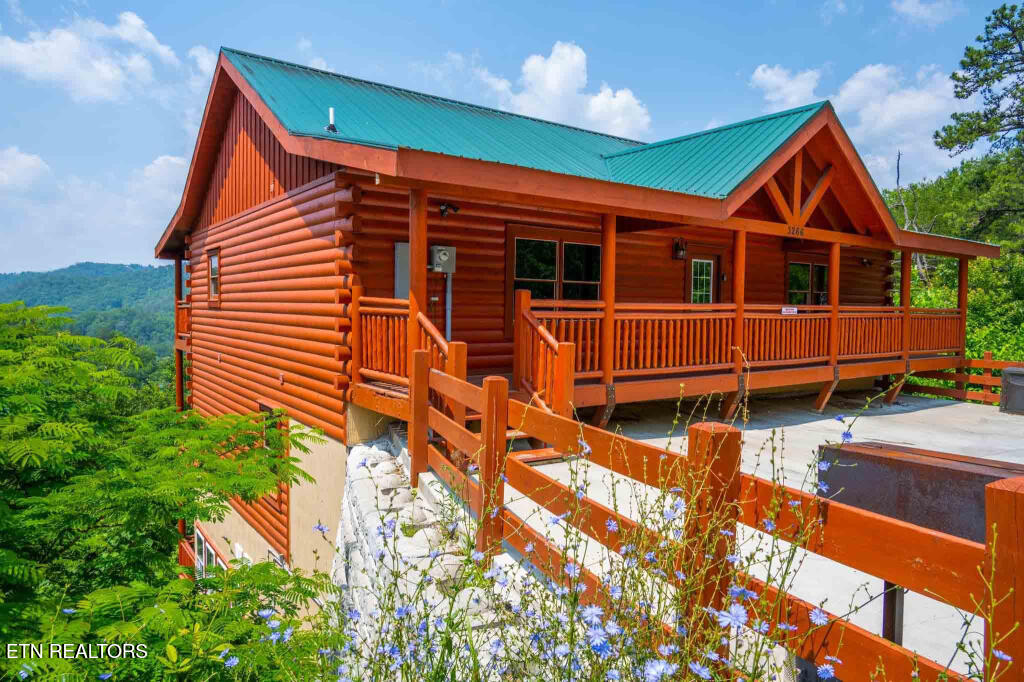 3266 Lonesome Pine Way Sevierville TN 37862
