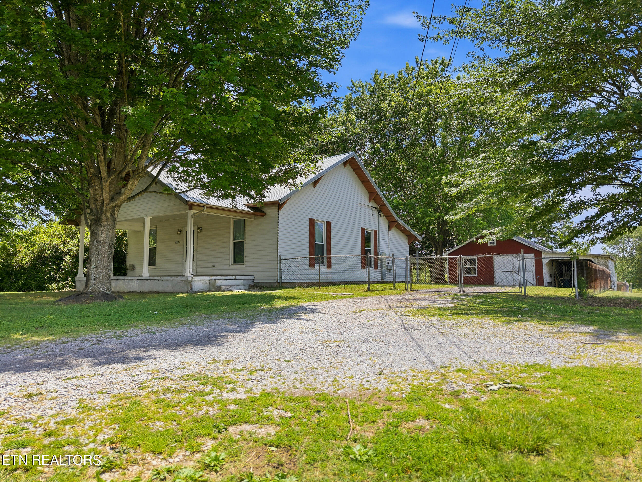 7805 Heiskell Road Powell TN 37849