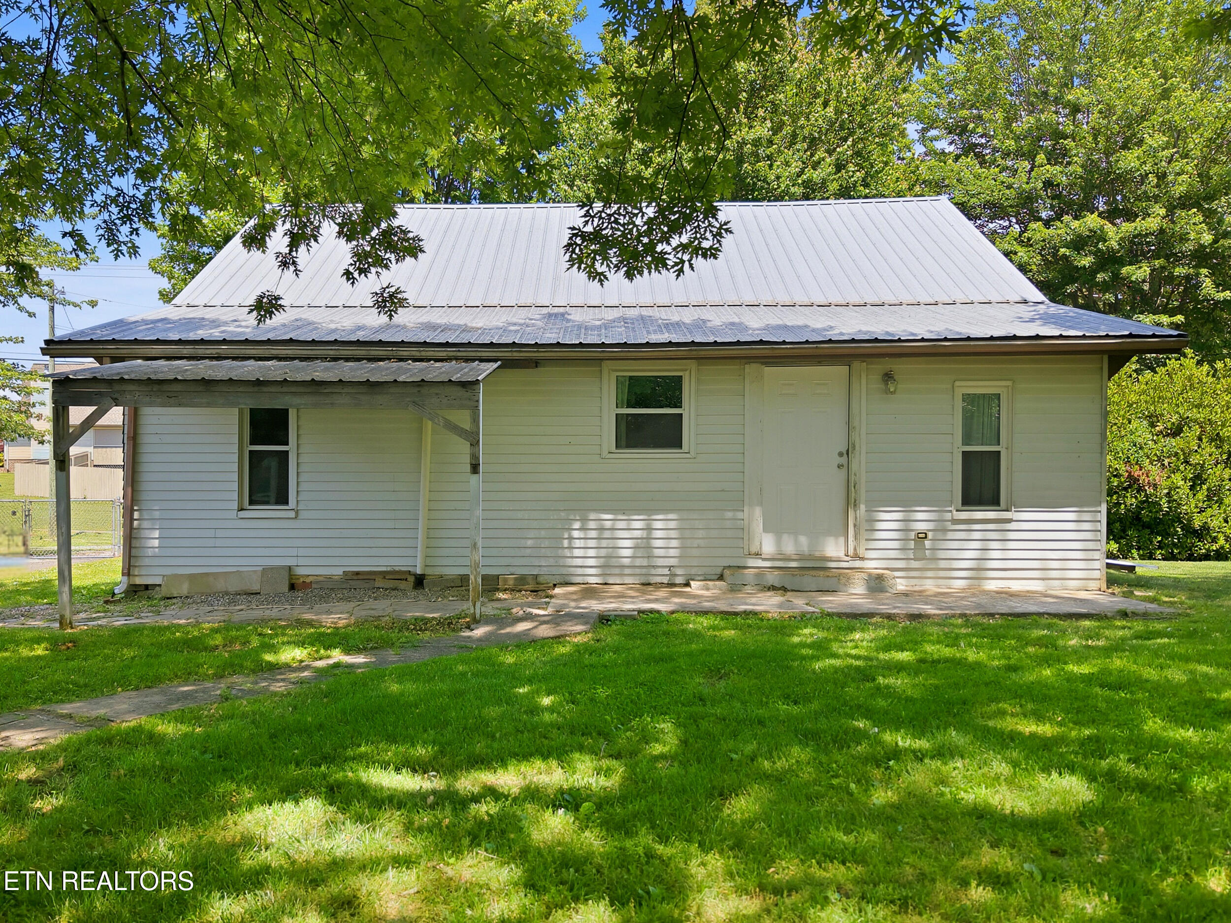 7805 Heiskell Road Powell TN 37849