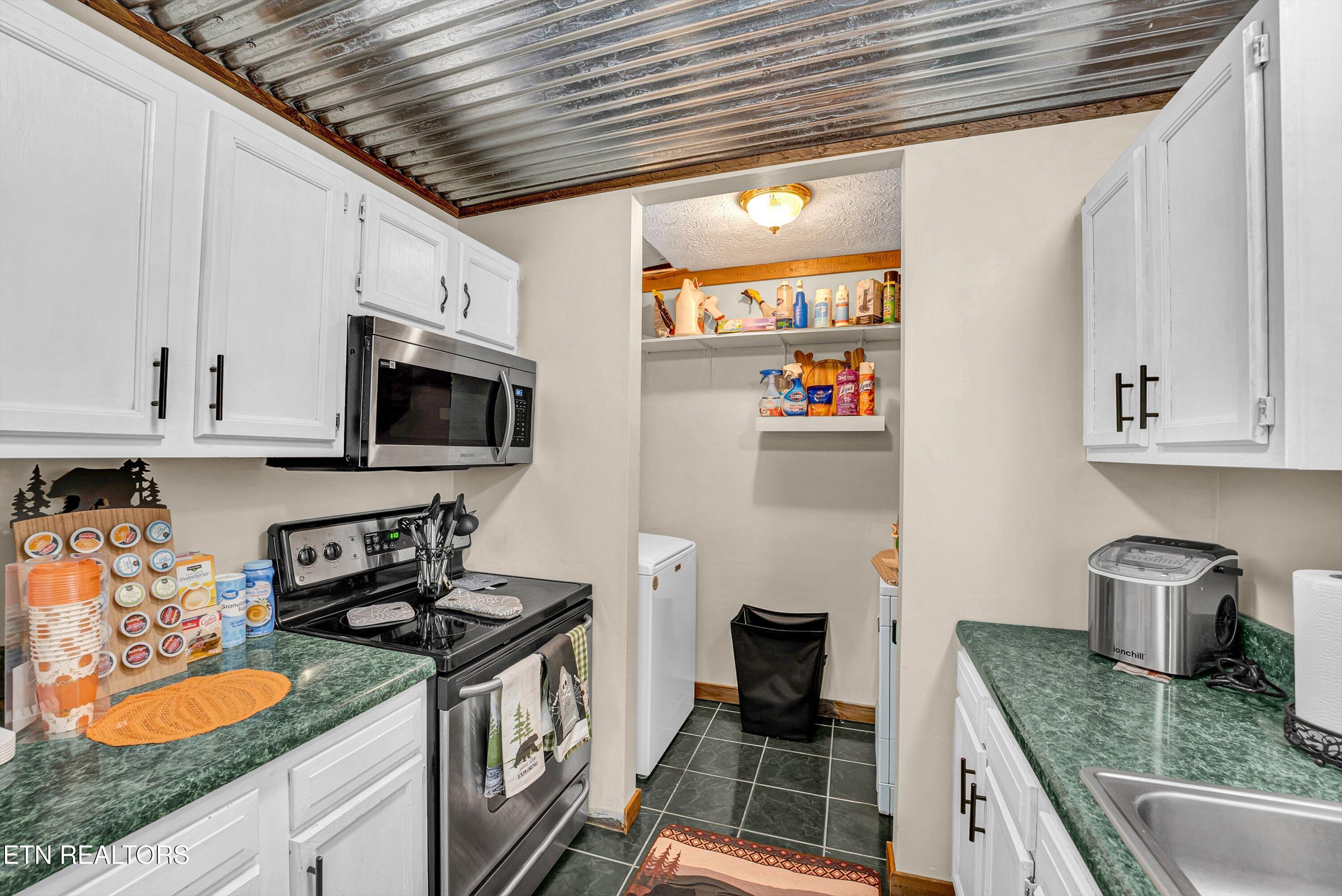 1408 Alpine Drive Sevierville TN 37876