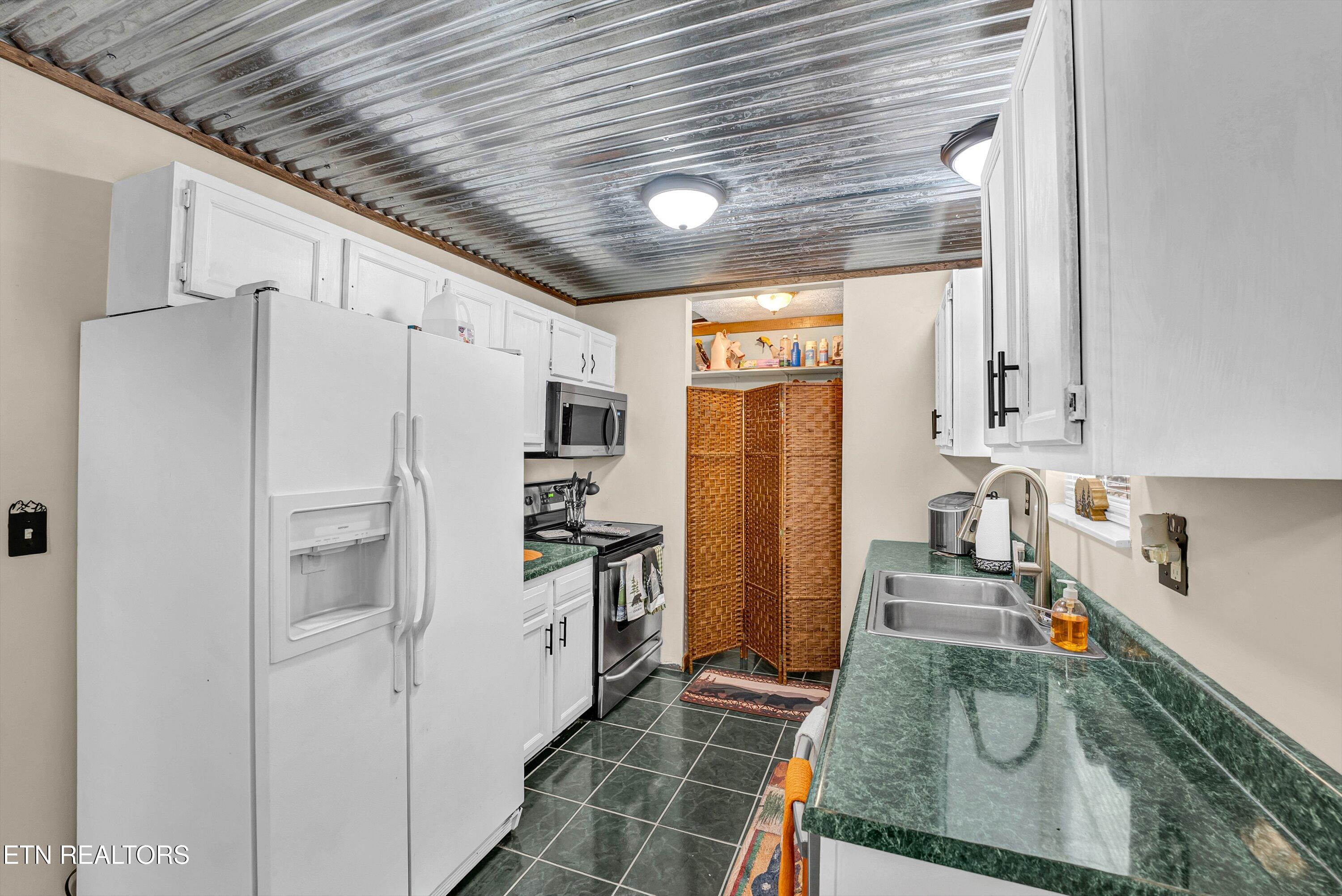 1408 Alpine Drive Sevierville TN 37876
