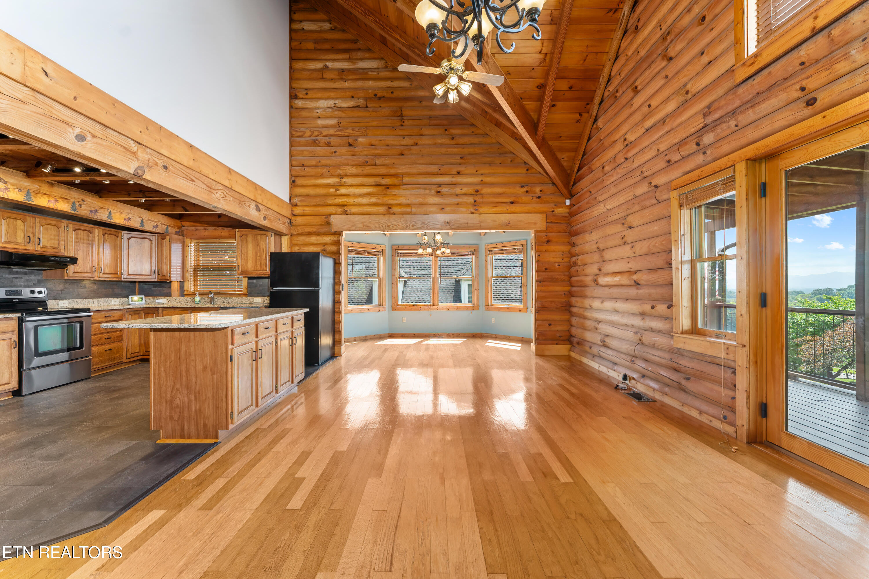 1163 Country Club Road Dandridge TN 37725
