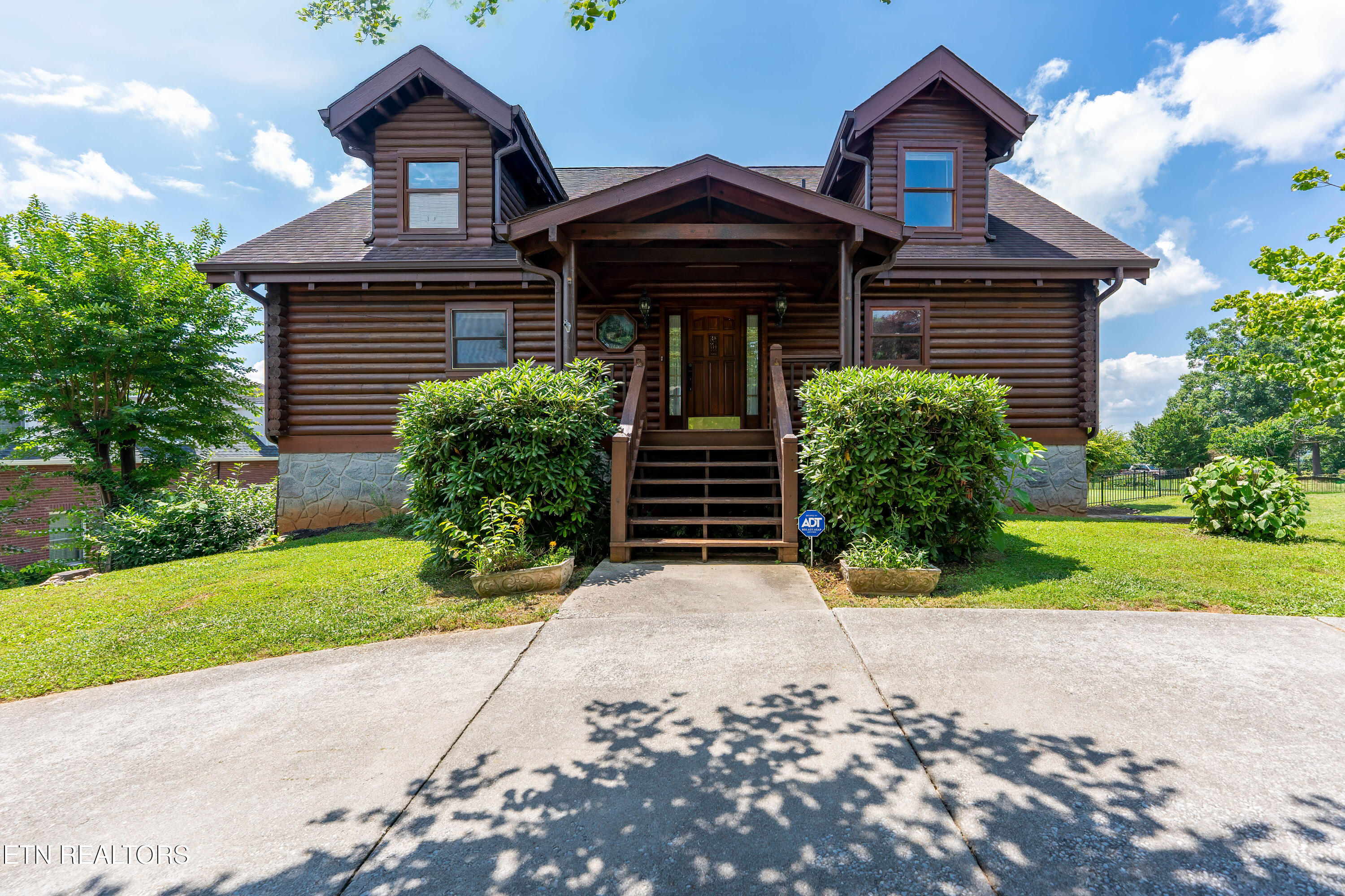 1163 Country Club Road Dandridge TN 37725
