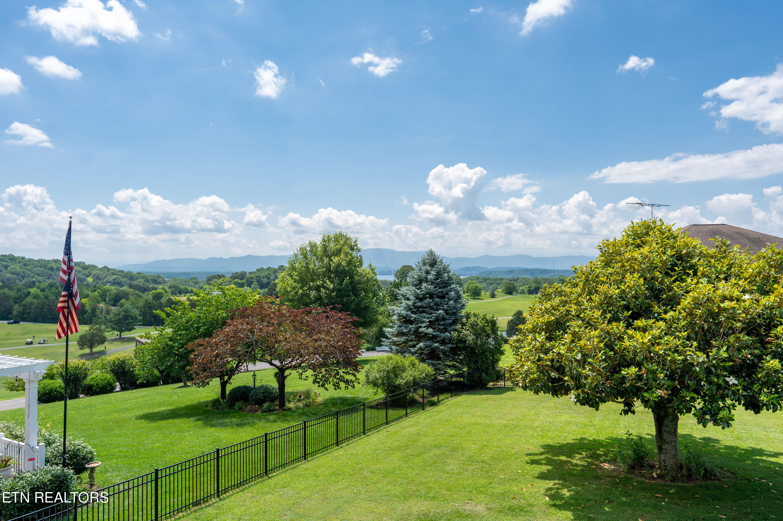 1163 Country Club Road Dandridge TN 37725