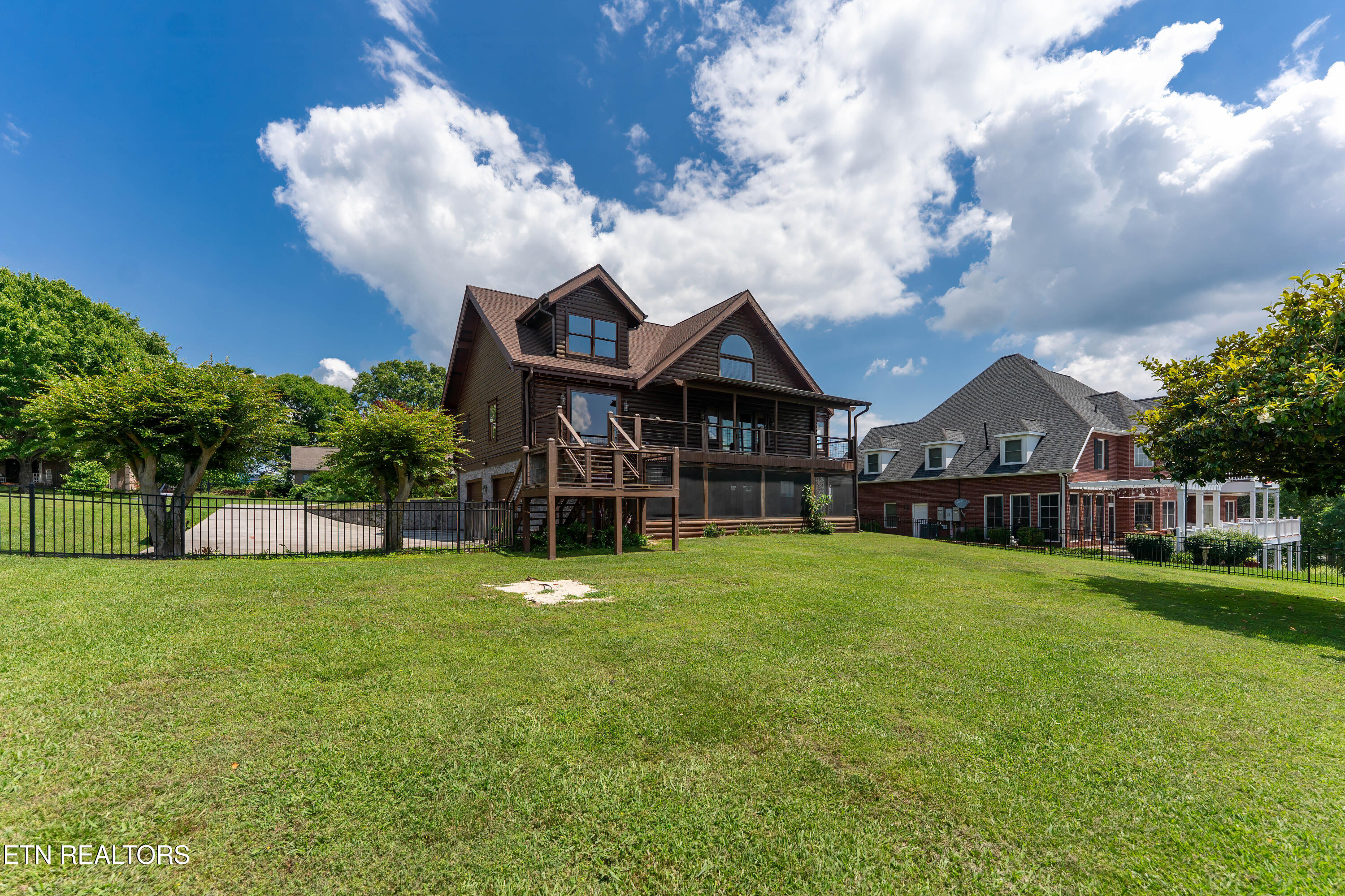 1163 Country Club Road Dandridge TN 37725