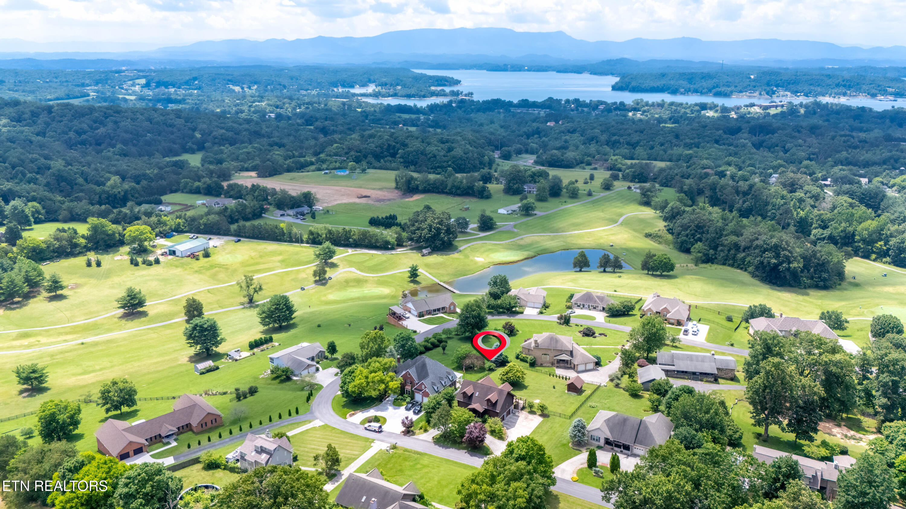 1163 Country Club Road Dandridge TN 37725