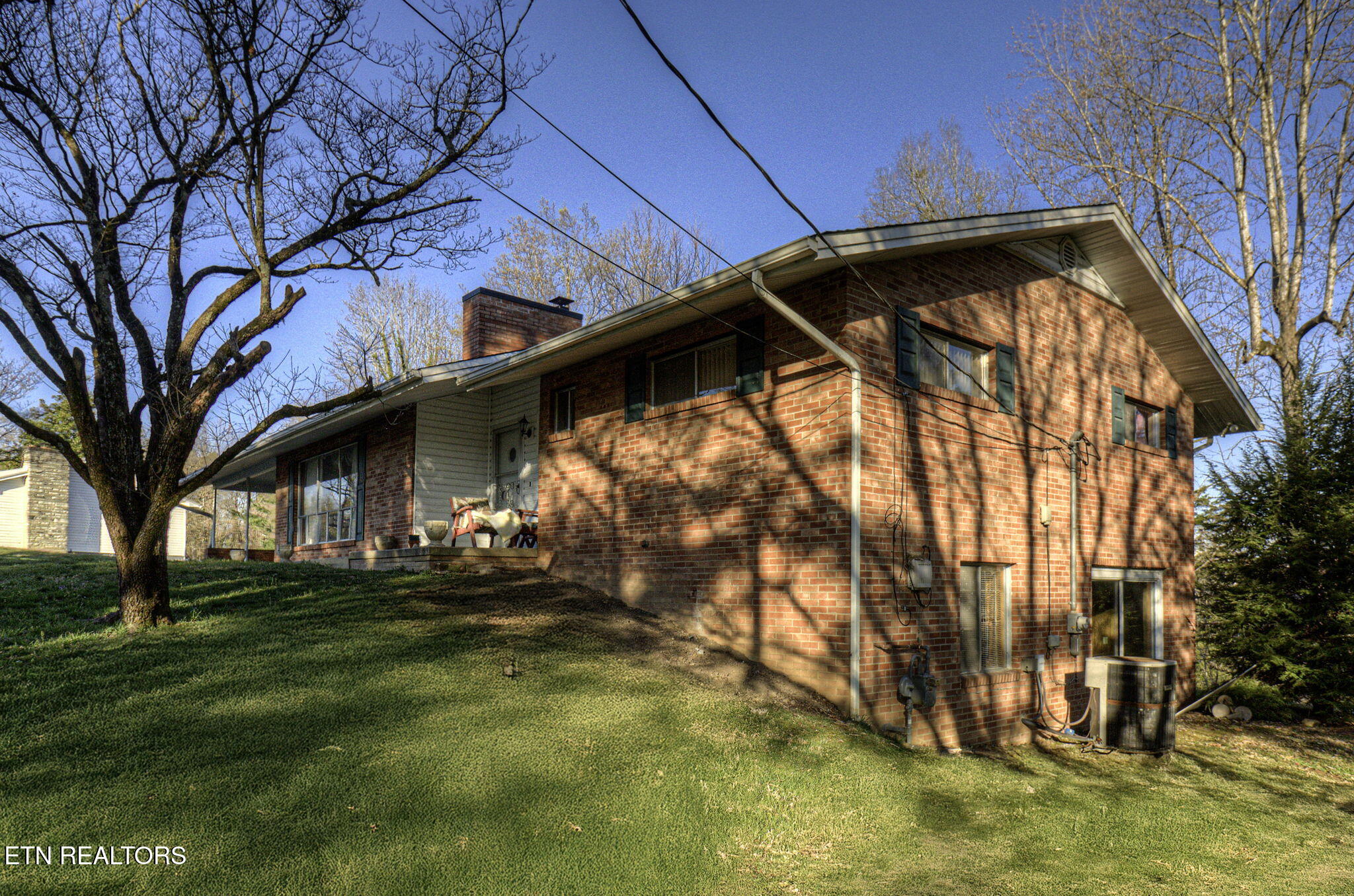 211 N Riverview Circle Sevierville TN 37862