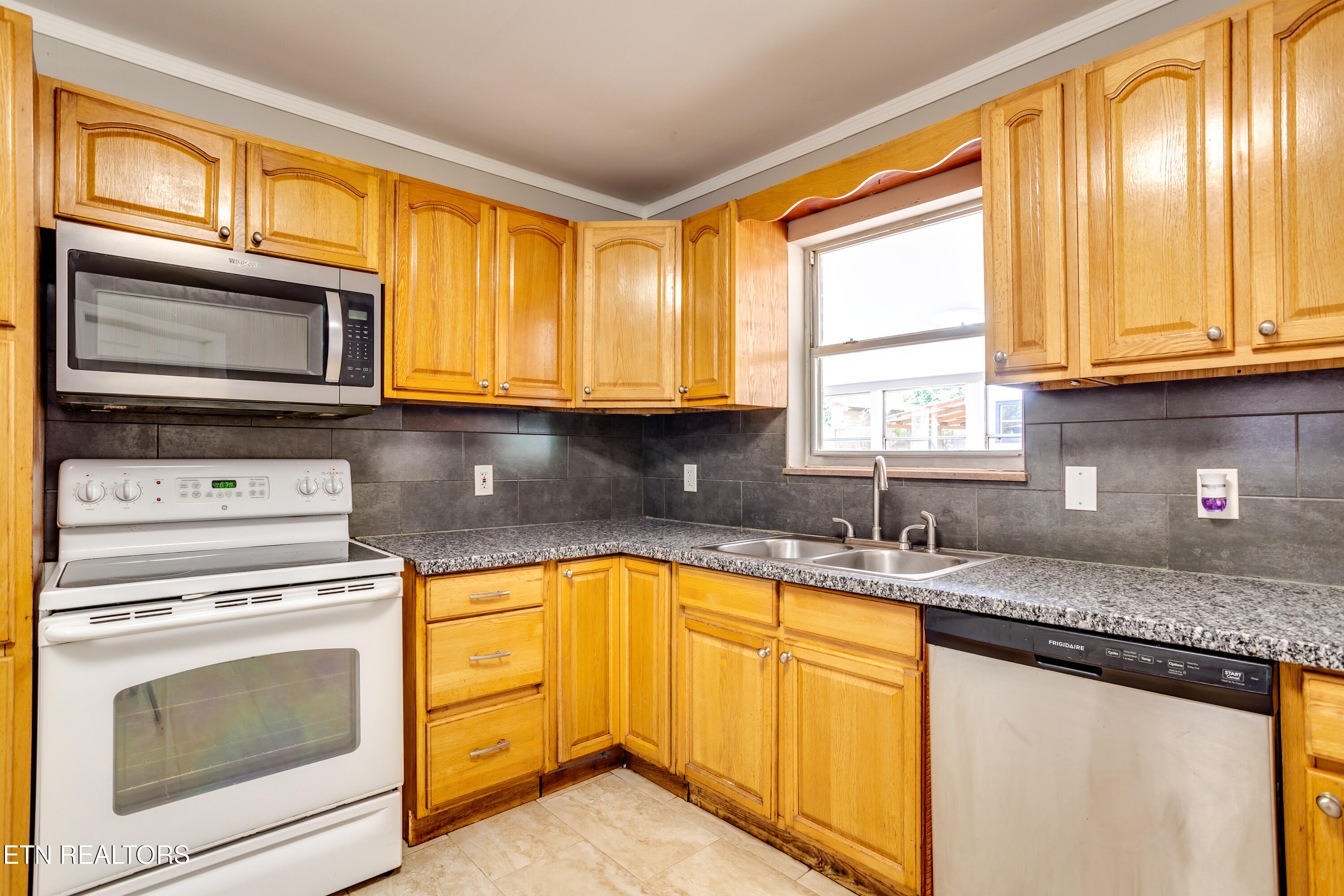 2316 W Patrick Avenue Maryville TN 37804