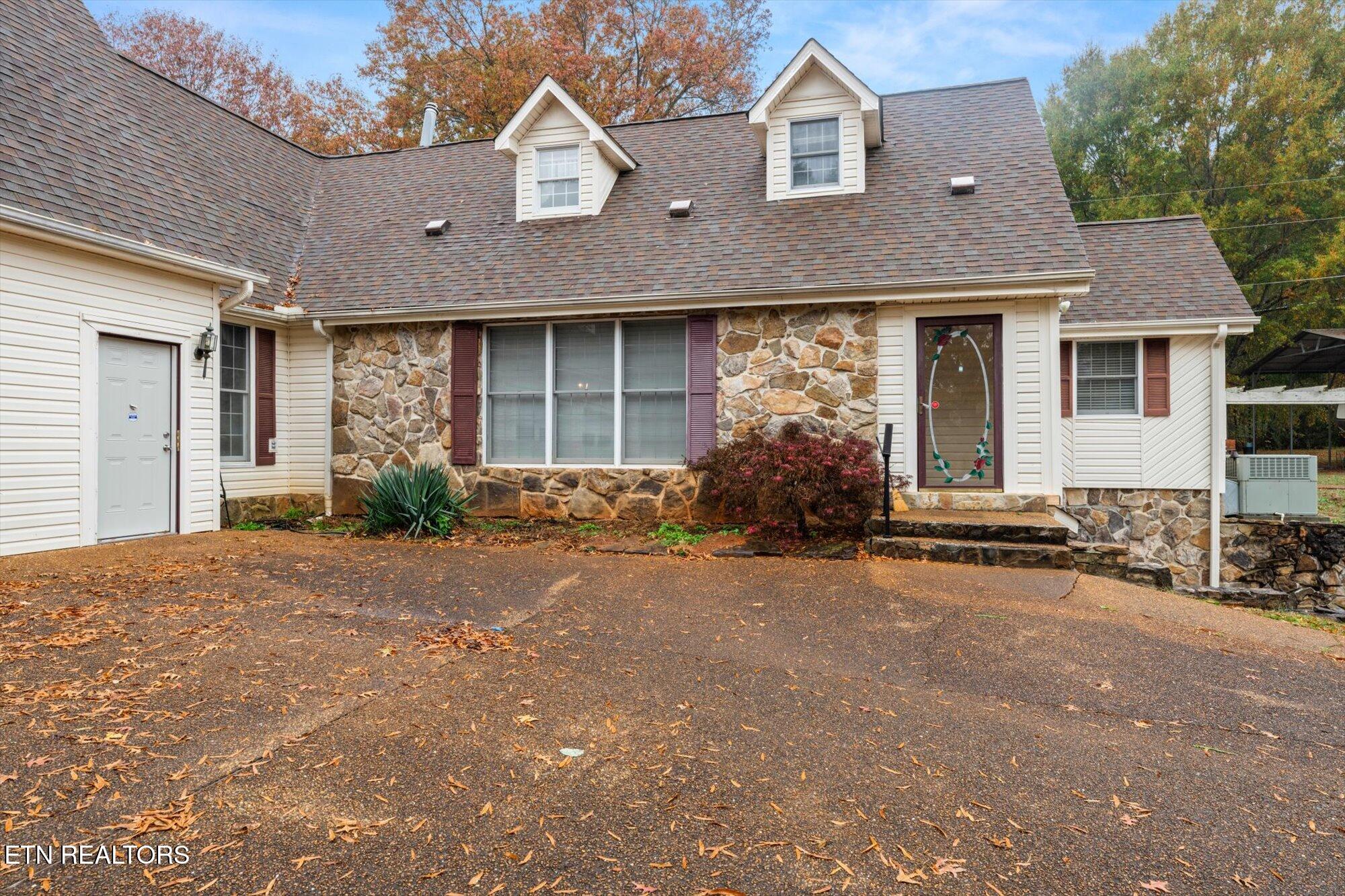 1756 County Road 700 Riceville TN 37370