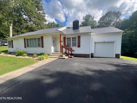 342 Vine Avenue Oneida TN 37841