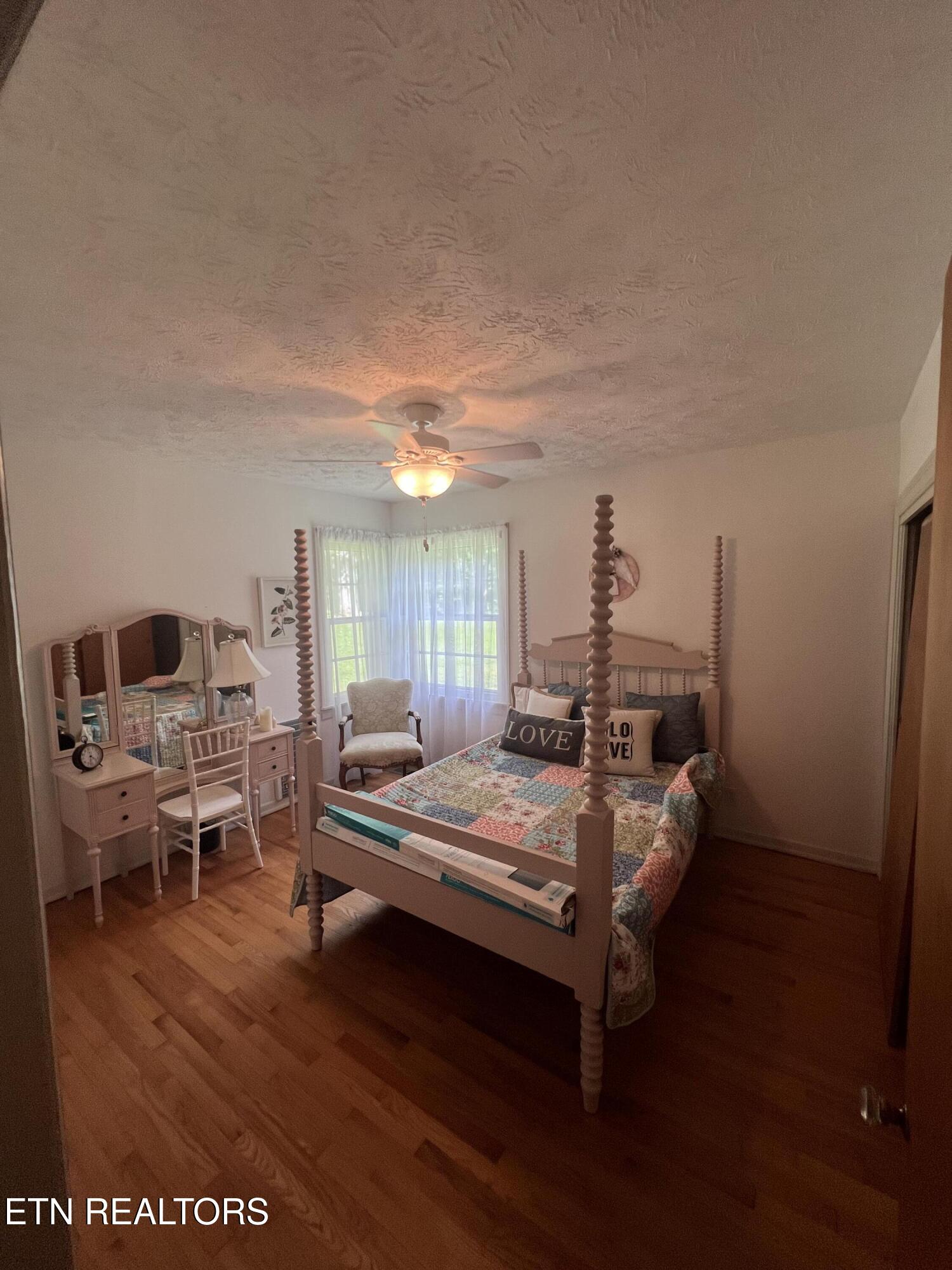 342 Vine Avenue Oneida TN 37841