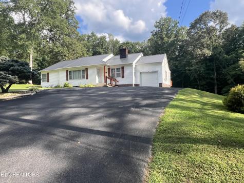 342 Vine Avenue Oneida TN 37841