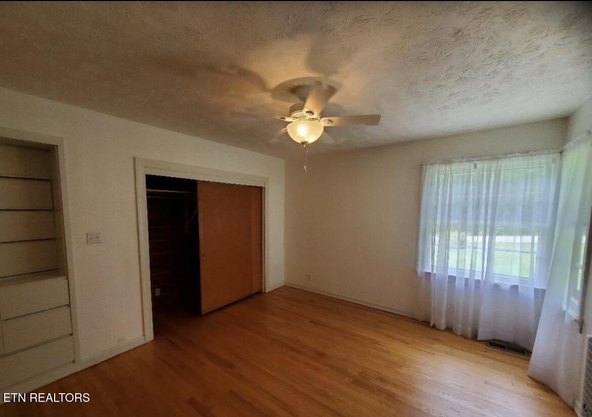 342 Vine Avenue Oneida TN 37841