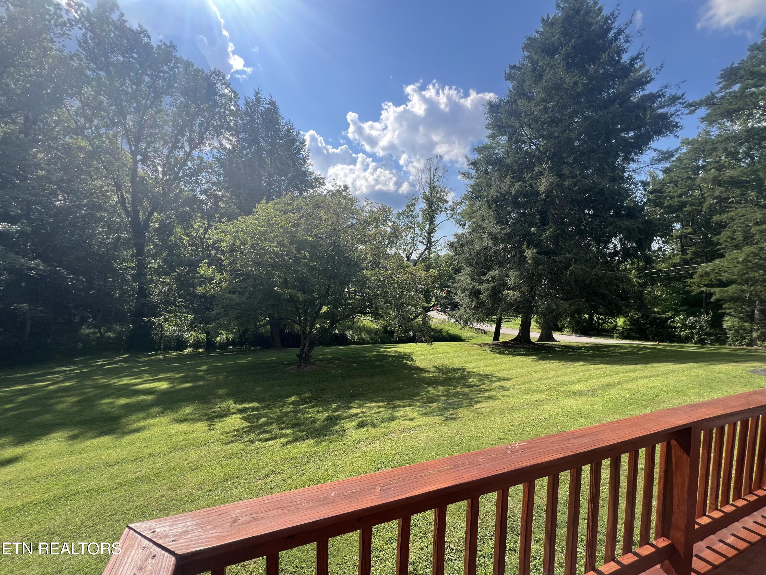 342 Vine Avenue Oneida TN 37841