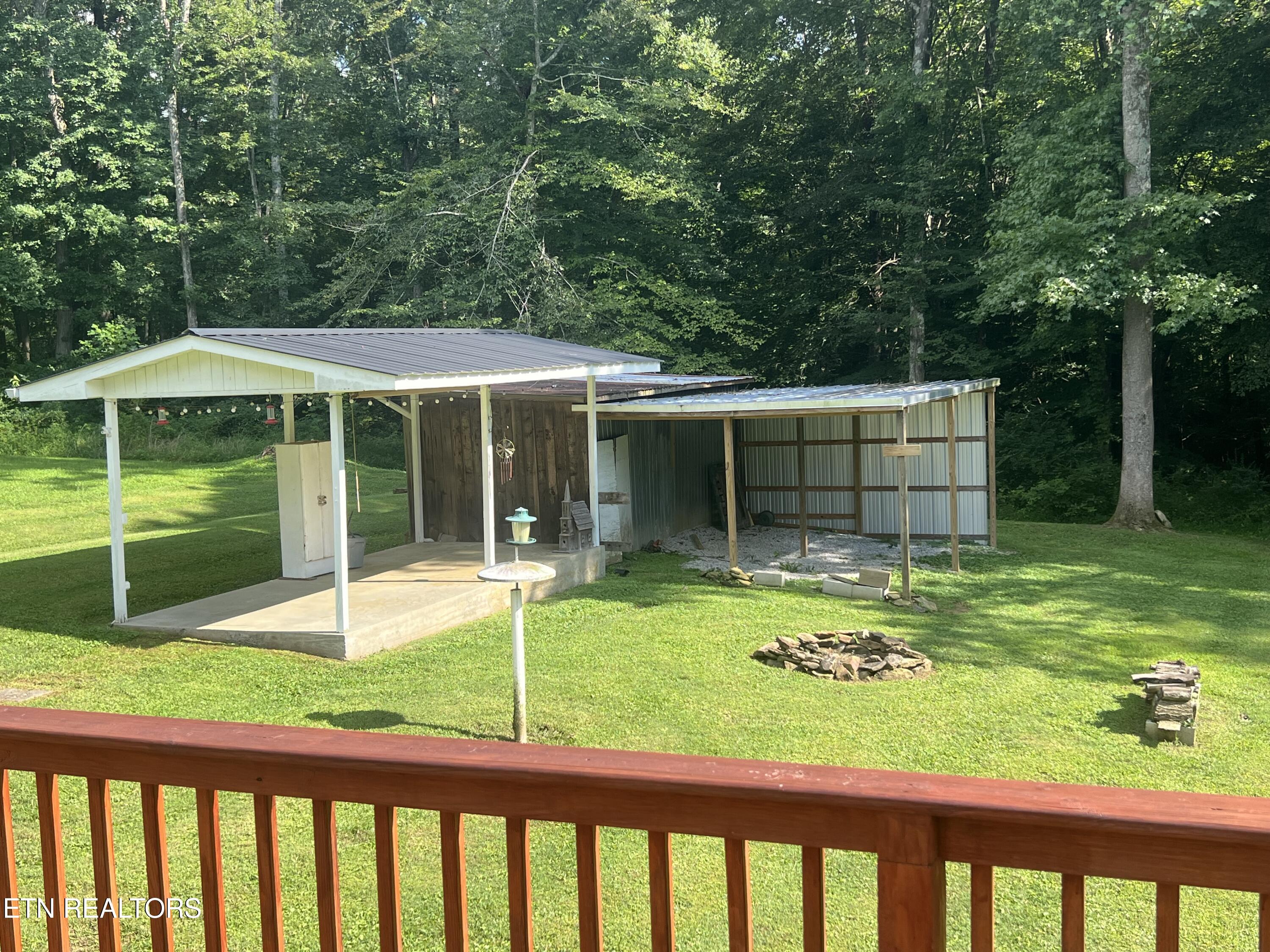 342 Vine Avenue Oneida TN 37841
