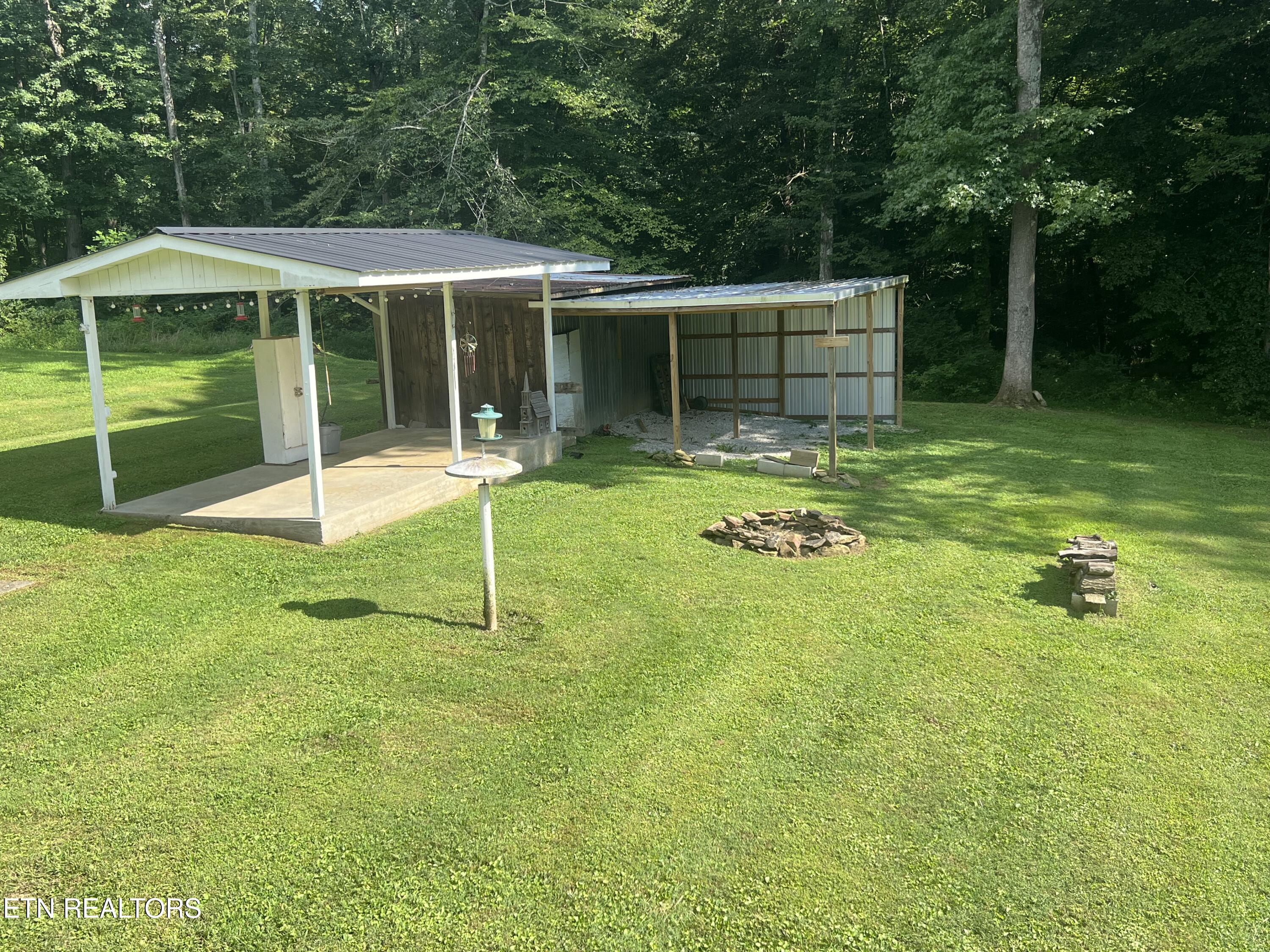 342 Vine Avenue Oneida TN 37841