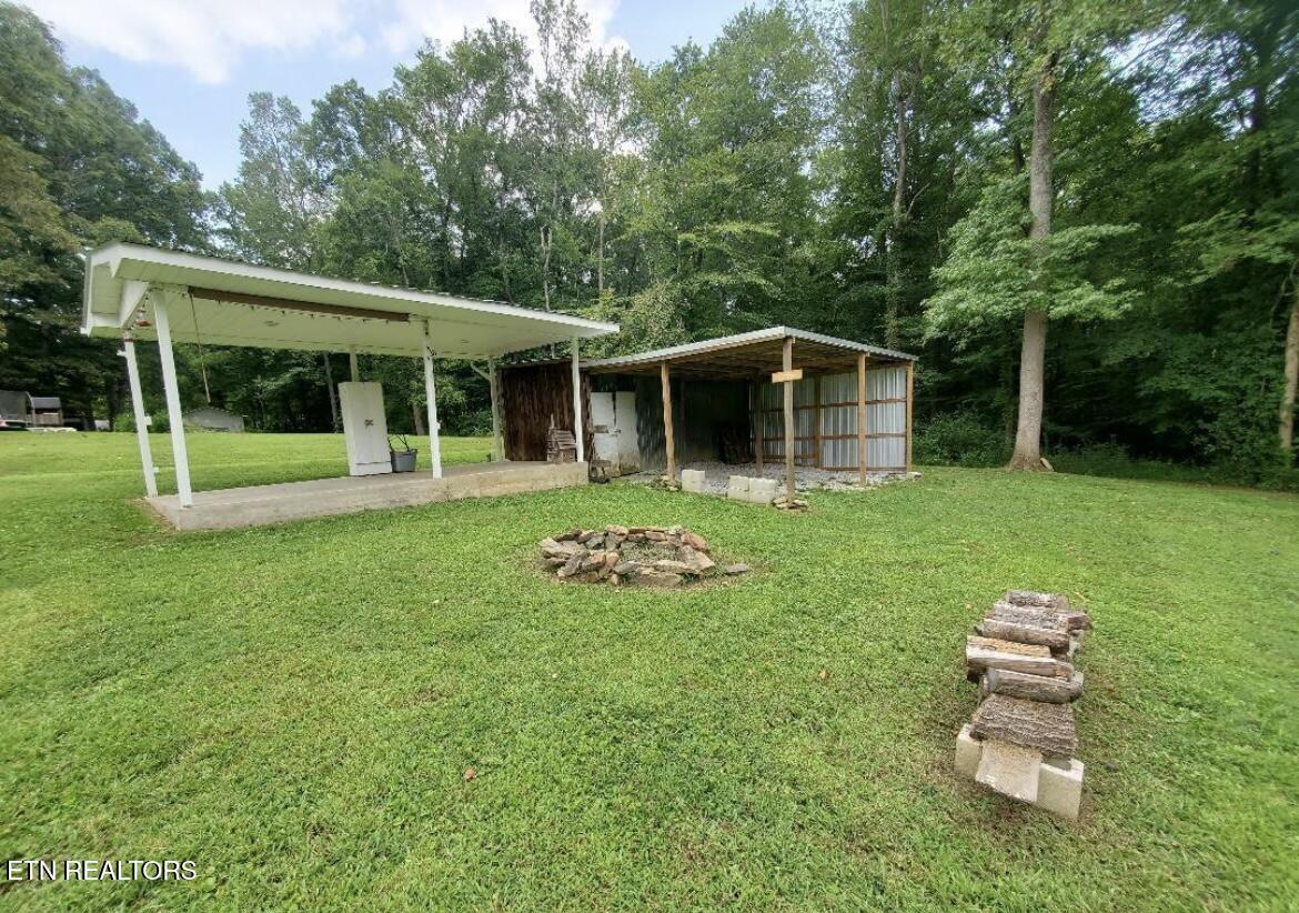 342 Vine Avenue Oneida TN 37841