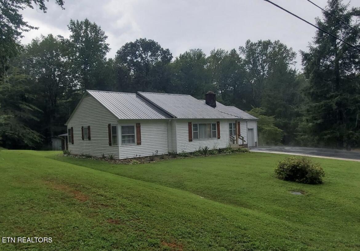 342 Vine Avenue Oneida TN 37841