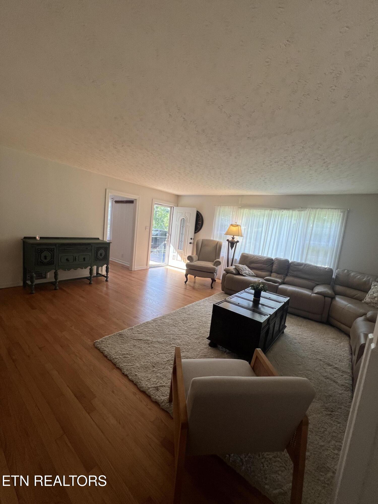 342 Vine Avenue Oneida TN 37841