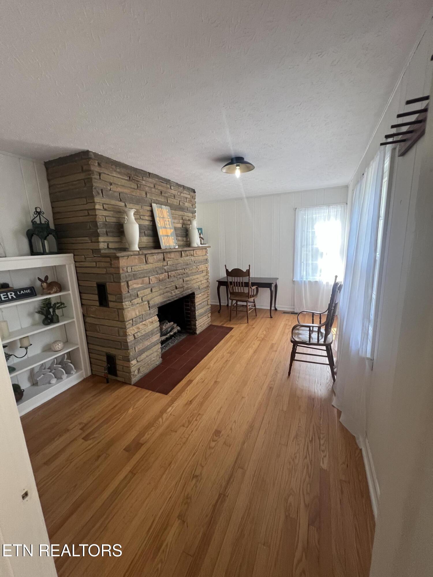 342 Vine Avenue Oneida TN 37841