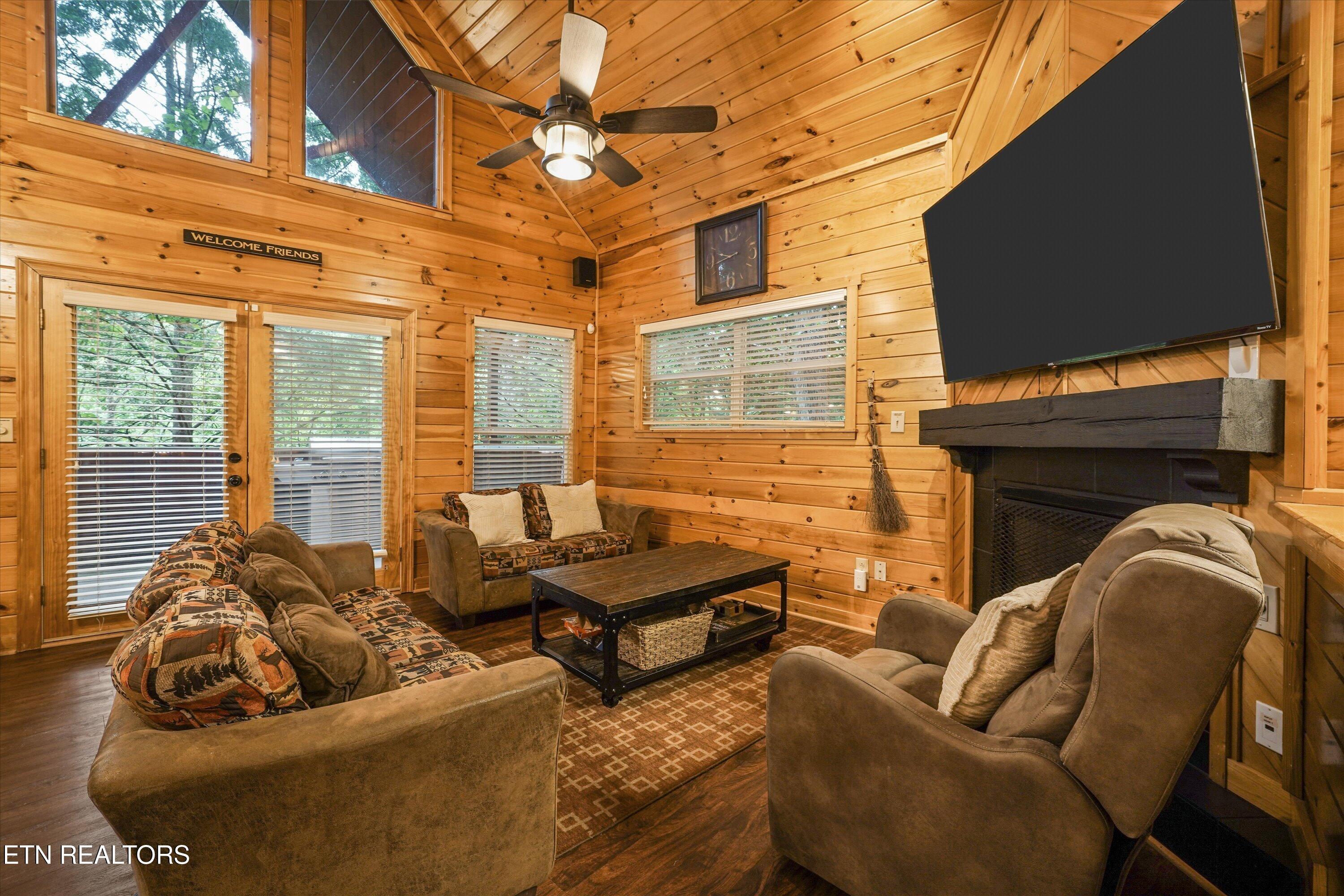 1713 Oakridge View Lane Sevierville TN 37876