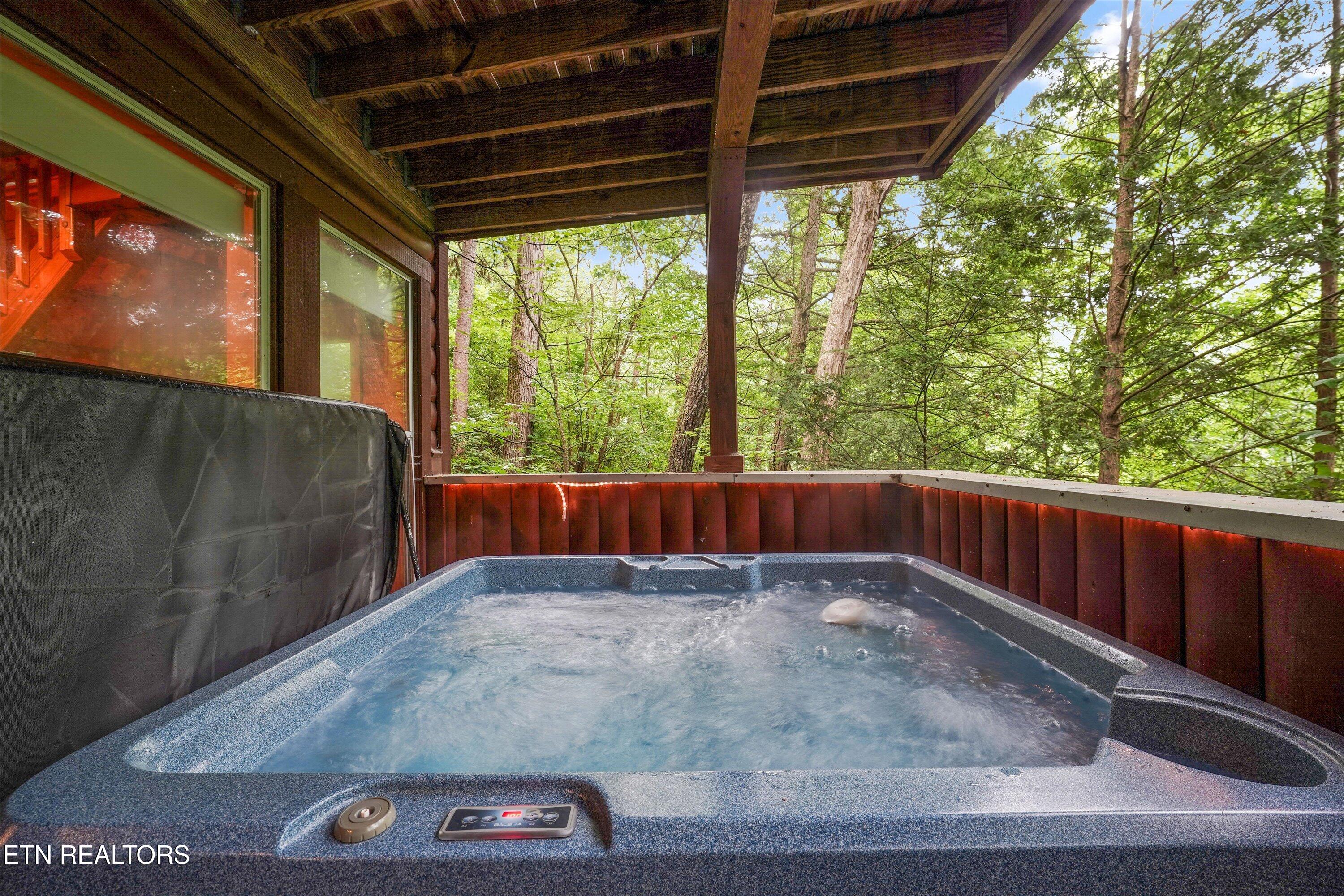 1713 Oakridge View Lane Sevierville TN 37876