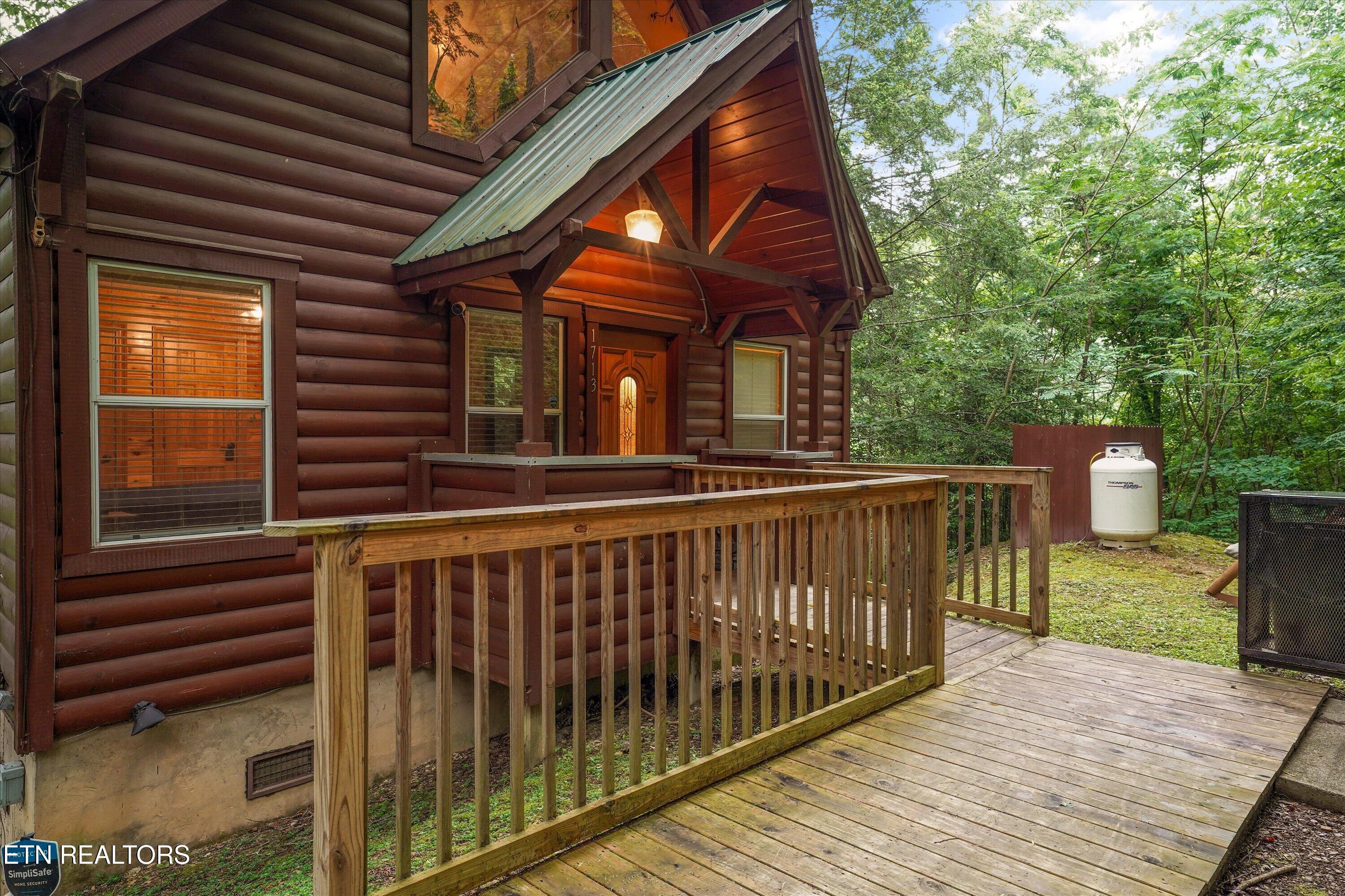 1713 Oakridge View Lane Sevierville TN 37876