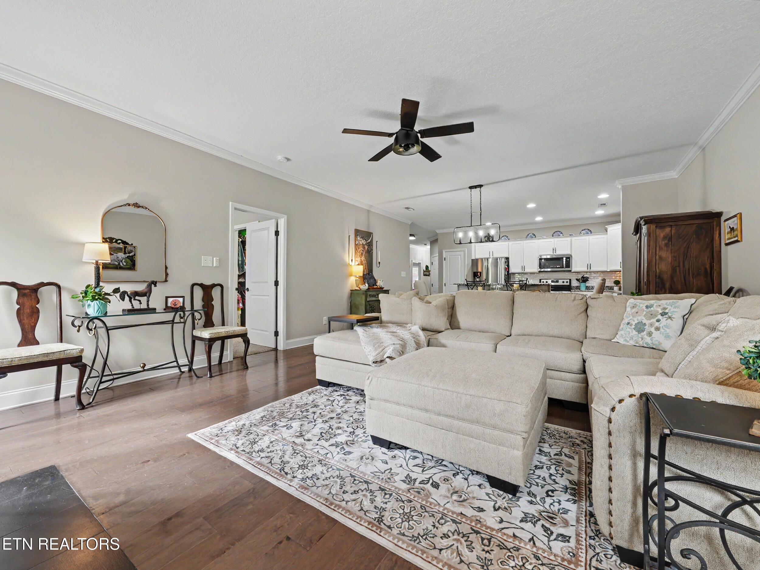 6957 Pemmbrooke Shire Lane Knoxville TN 37909