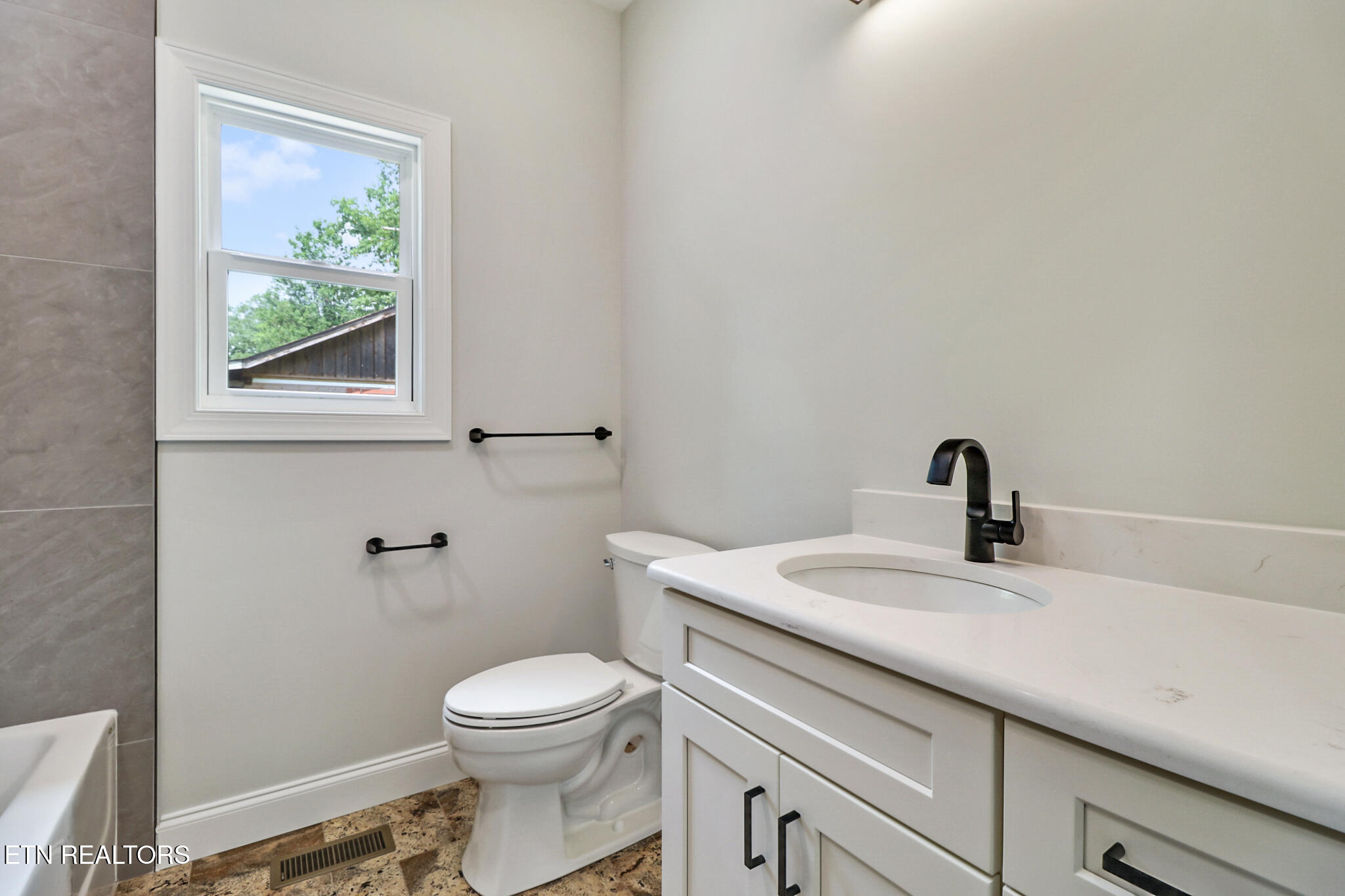 141 Windsor Road Crossville TN 38558