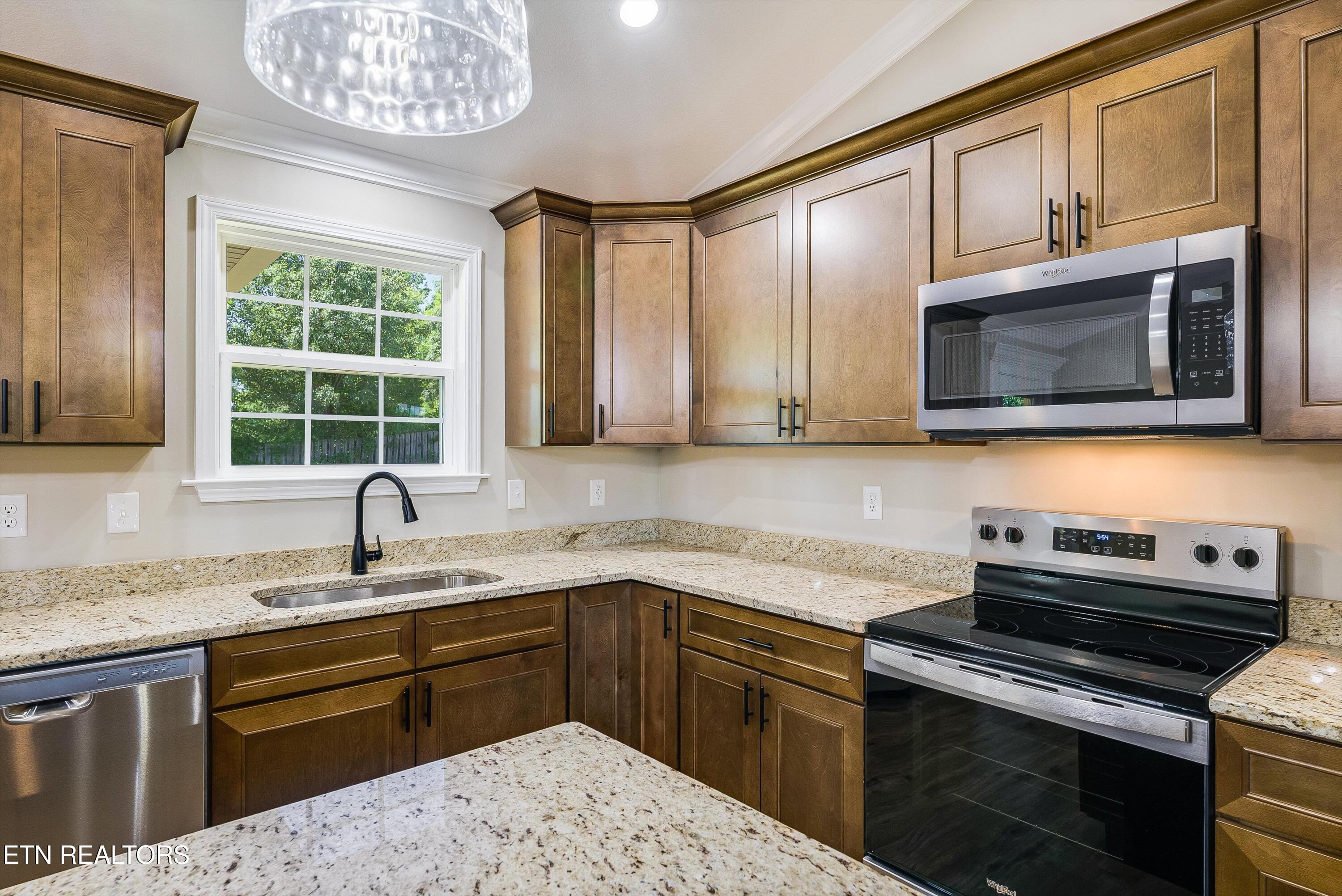 1635 Cavet Drive Maryville TN 37803