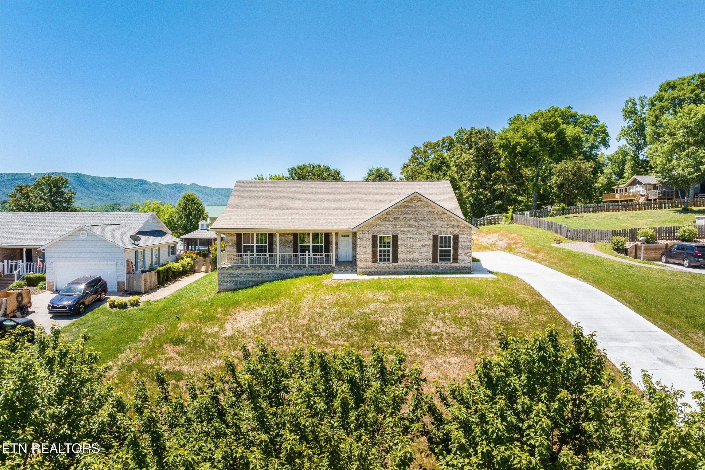 1635 Cavet Drive Maryville TN 37803