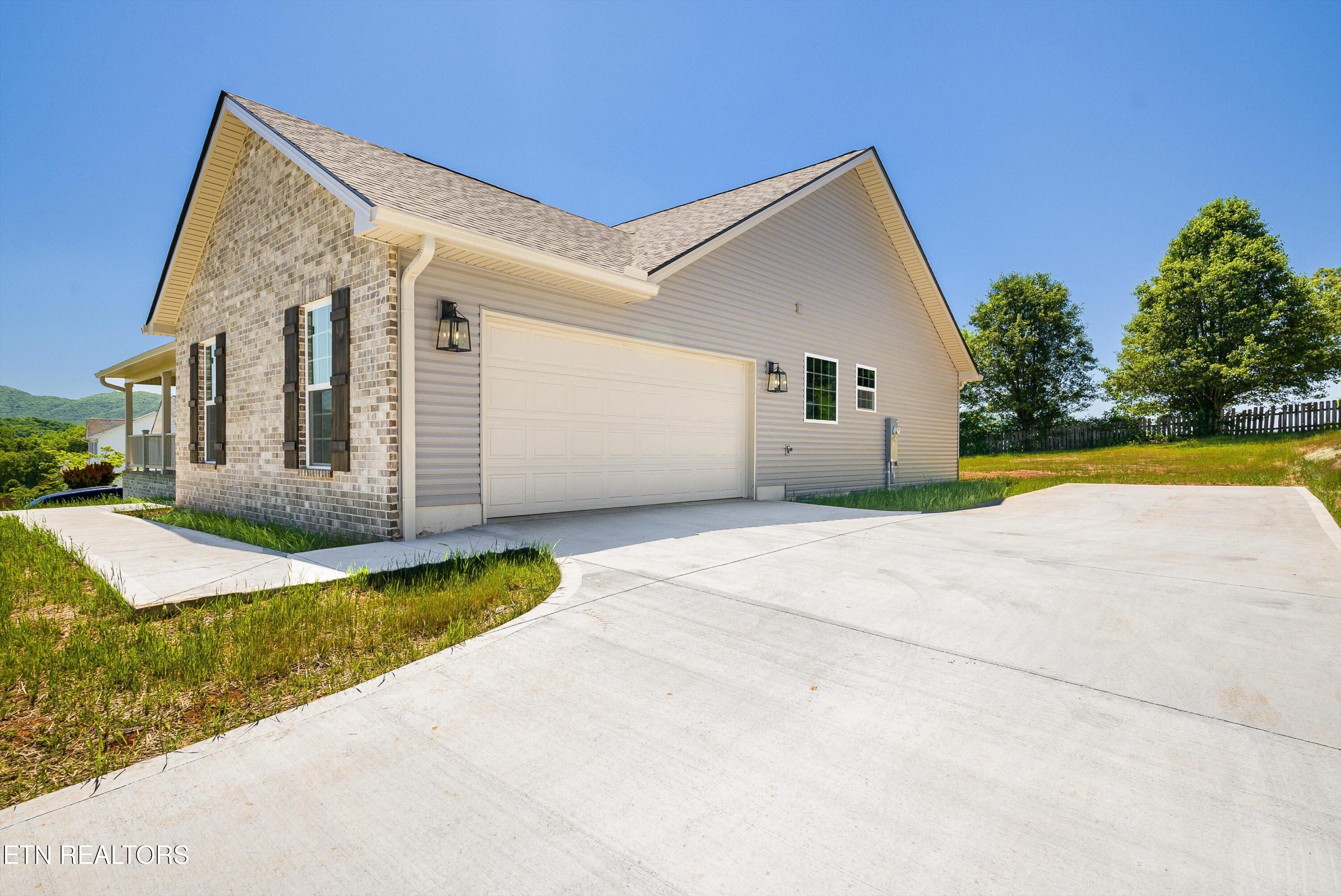 1635 Cavet Drive Maryville TN 37803