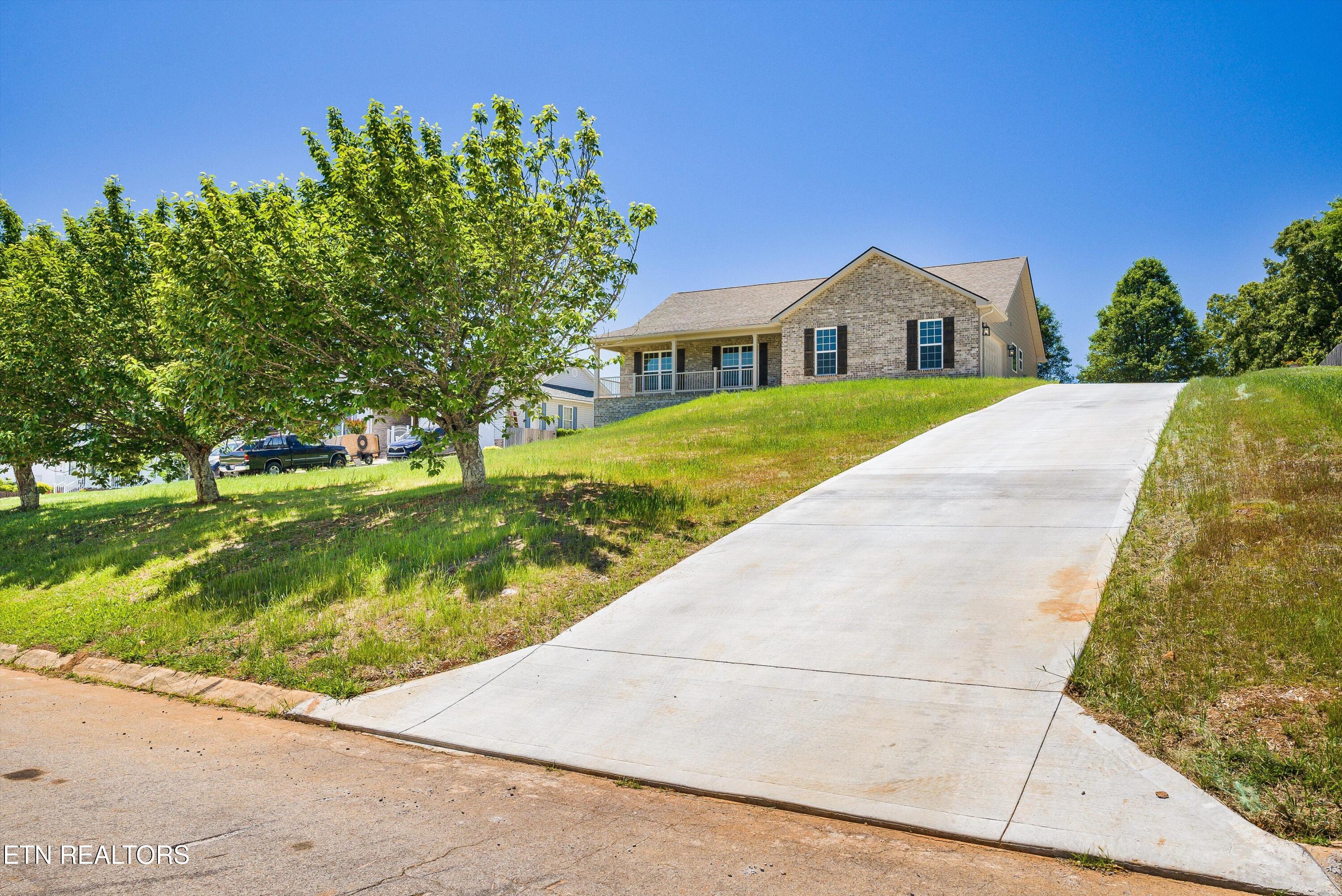 1635 Cavet Drive Maryville TN 37803