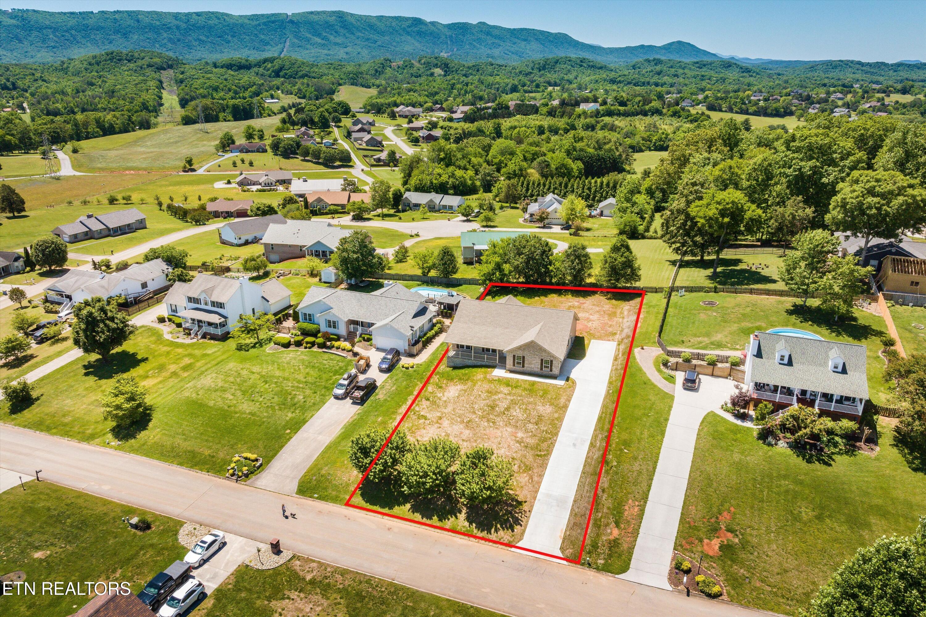 1635 Cavet Drive Maryville TN 37803