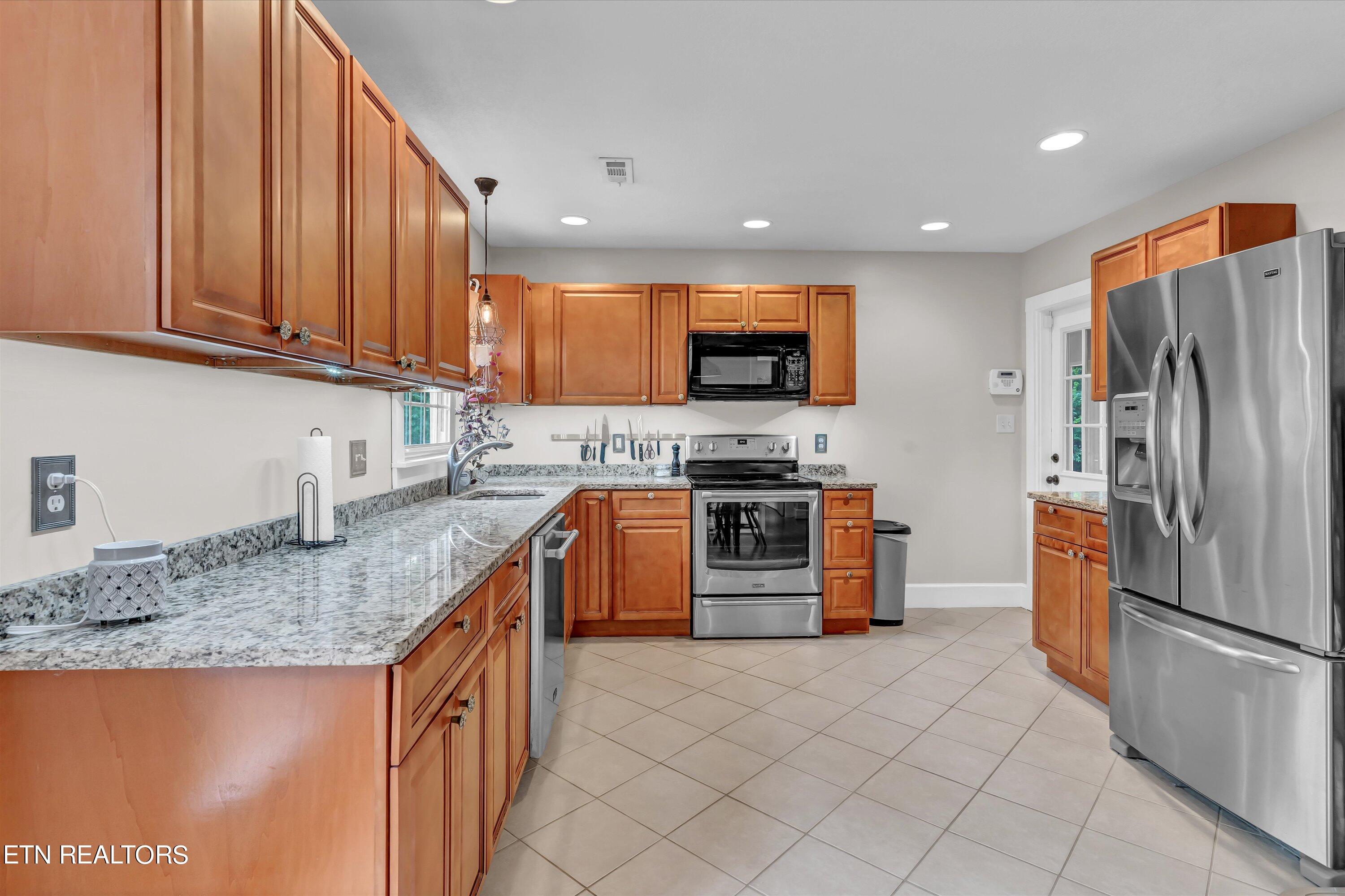 1703 Maple Drive Knoxville TN 37918