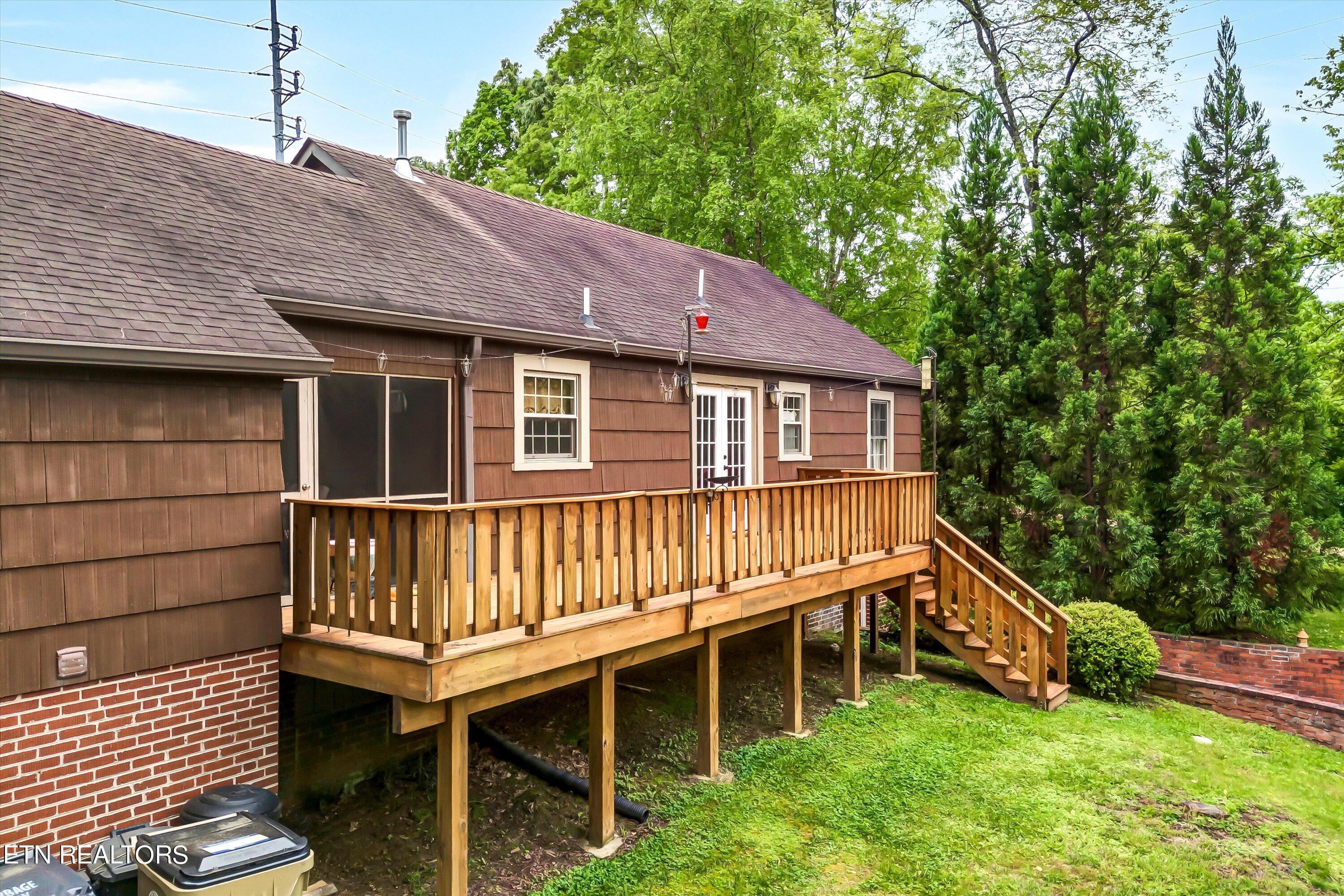 1703 Maple Drive Knoxville TN 37918