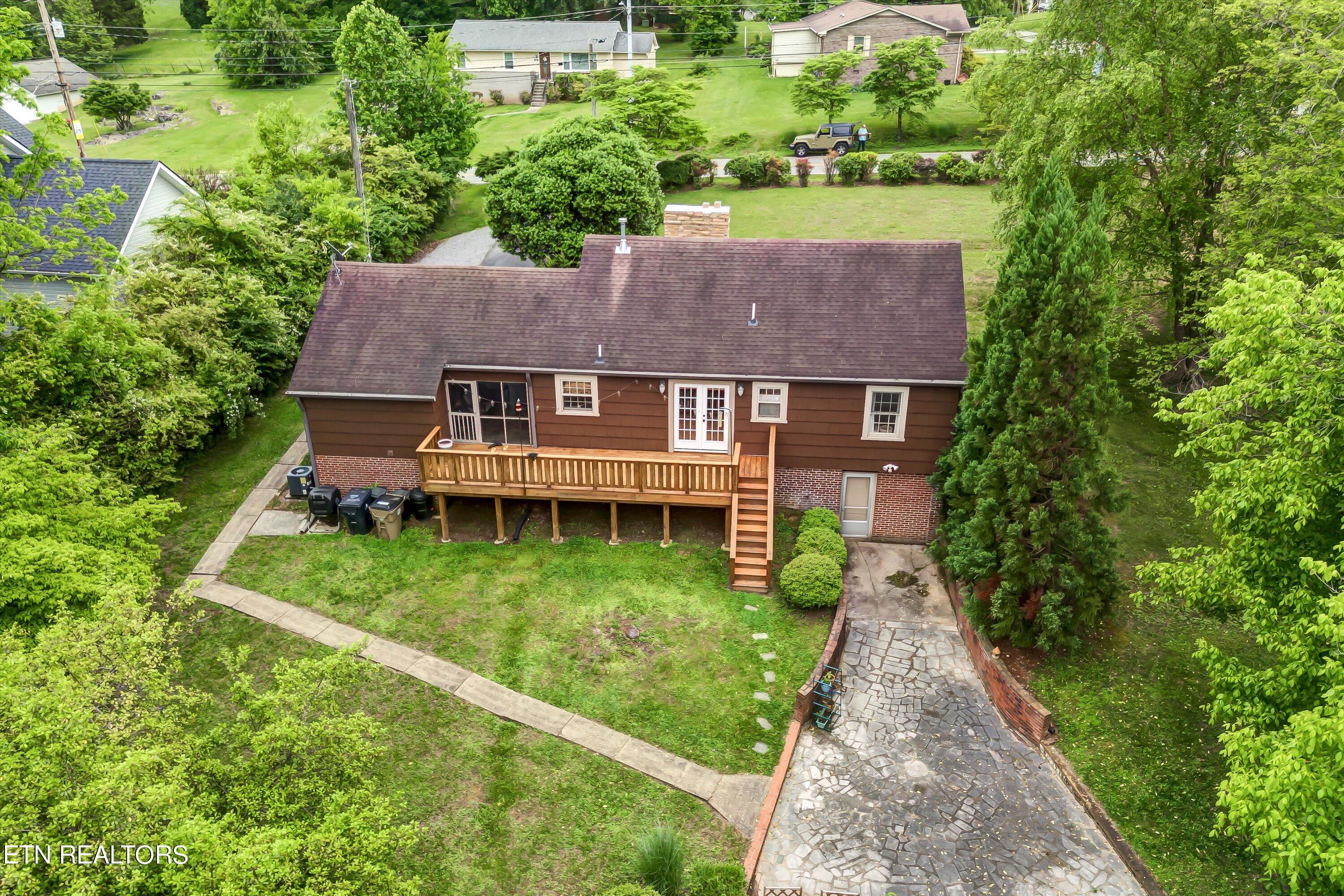 1703 Maple Drive Knoxville TN 37918