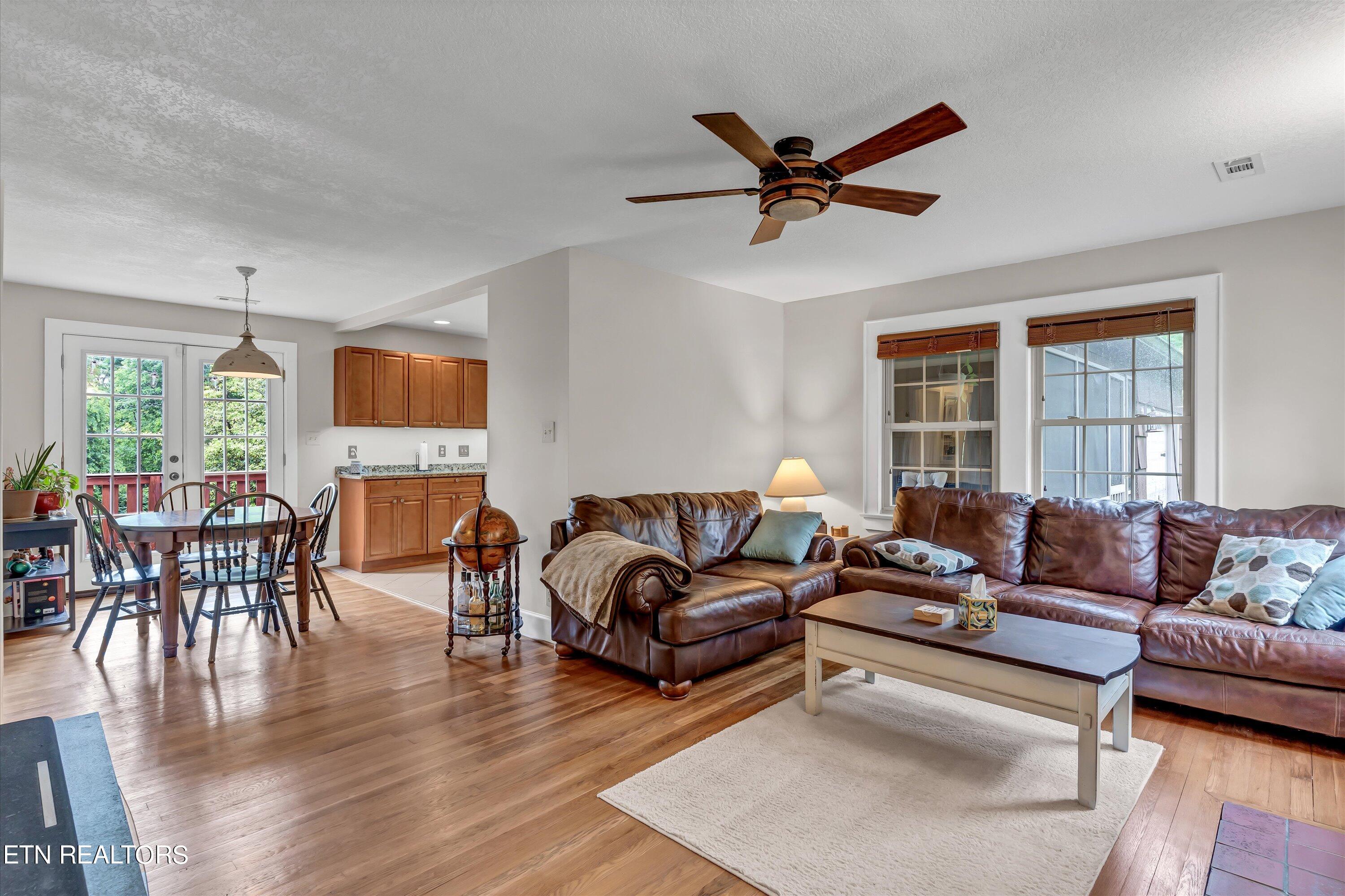 1703 Maple Drive Knoxville TN 37918
