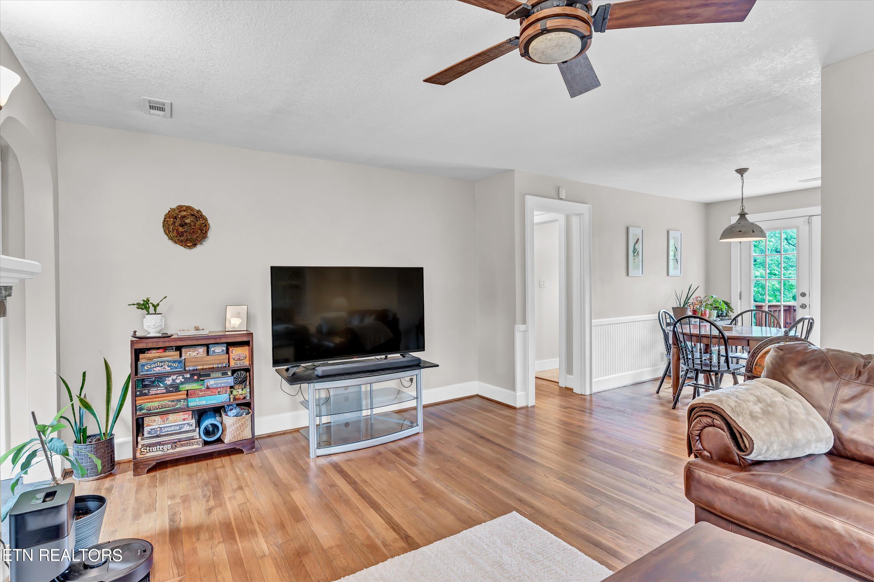 1703 Maple Drive Knoxville TN 37918