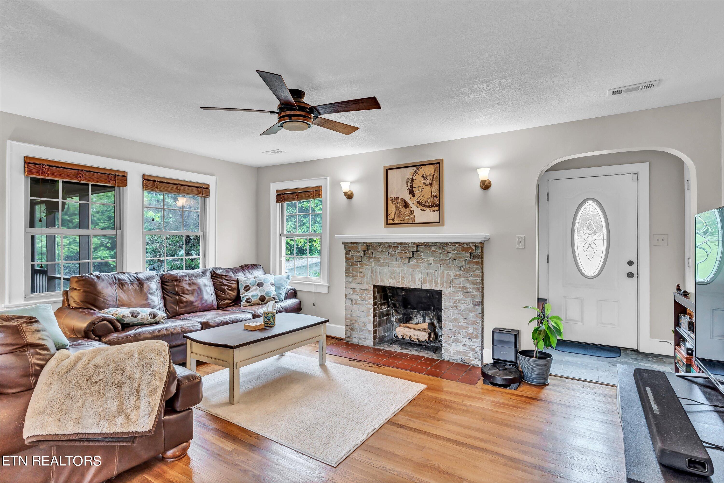 1703 Maple Drive Knoxville TN 37918