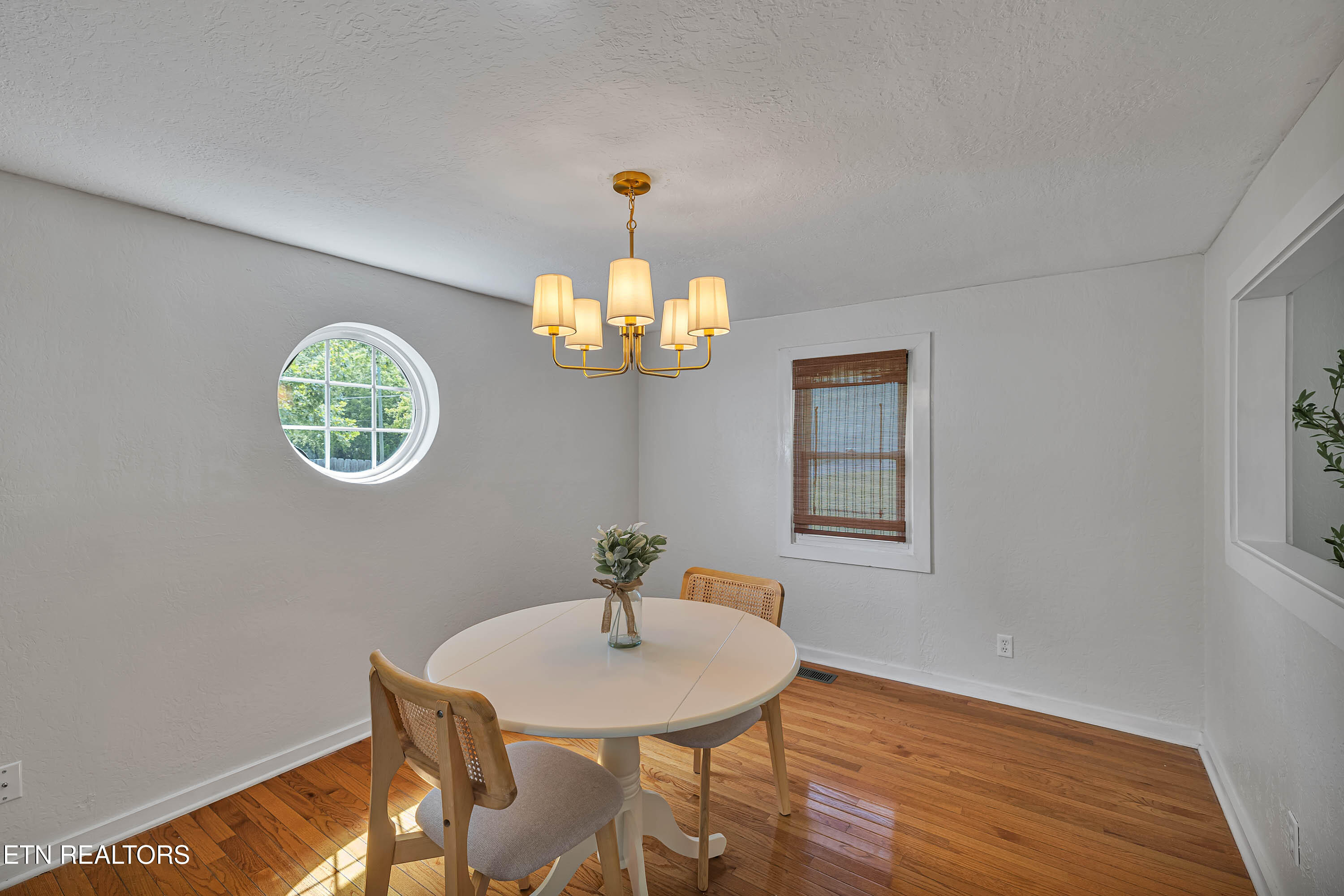 546 Pine Ridge Road Clinton TN 37716