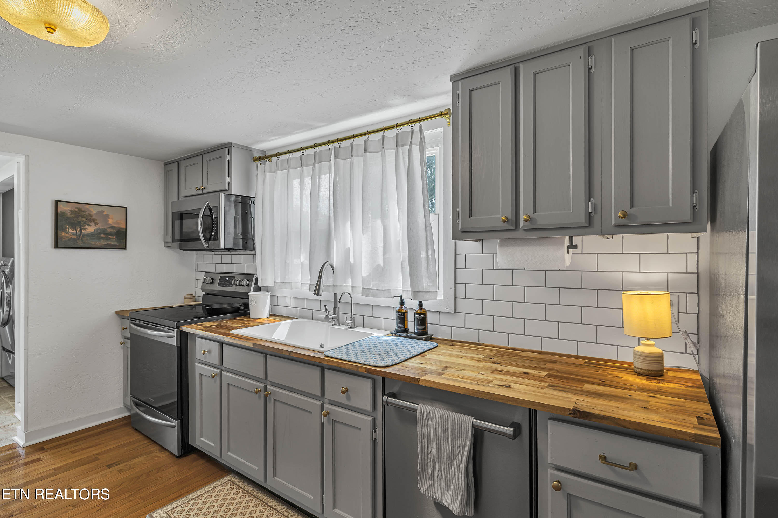 546 Pine Ridge Road Clinton TN 37716