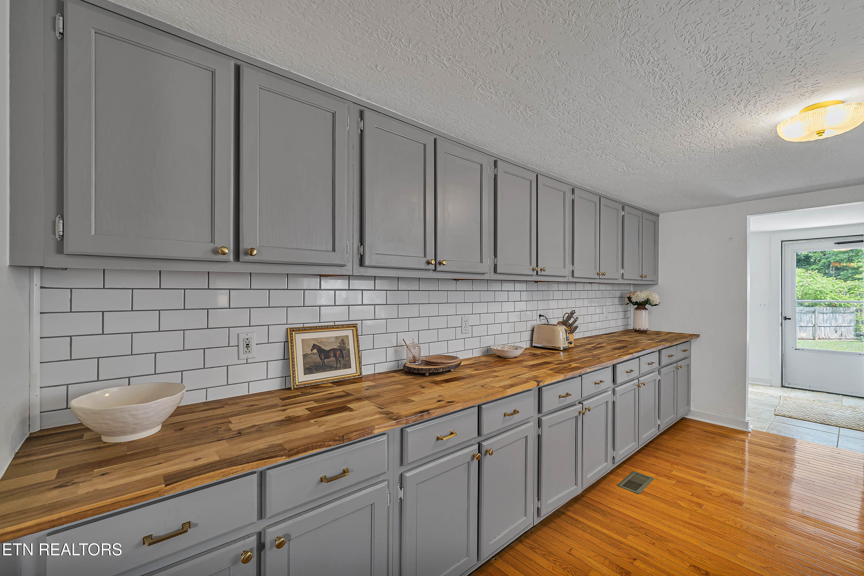 546 Pine Ridge Road Clinton TN 37716